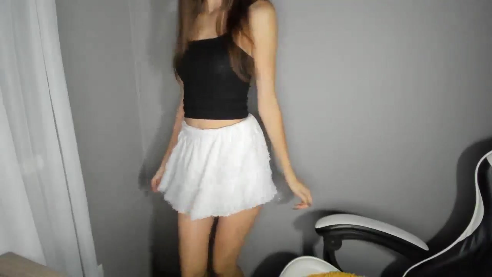 Gallery image thumbnail from Dashamoxy's myfreecams stream on, 08/18/2025, 18:02 image 17 of 20