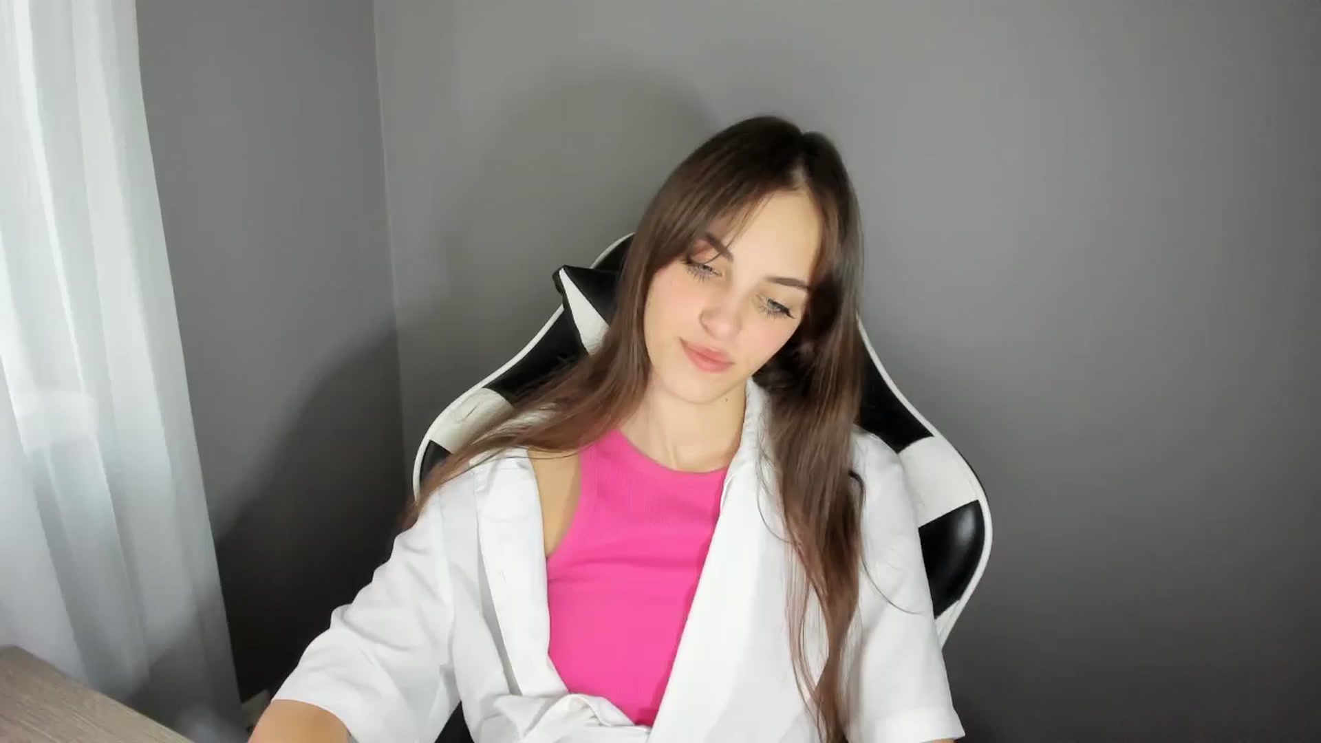 Gallery image thumbnail from Dashamoxy's myfreecams stream on, 08/22/2025, 12:21 image 1 of 20