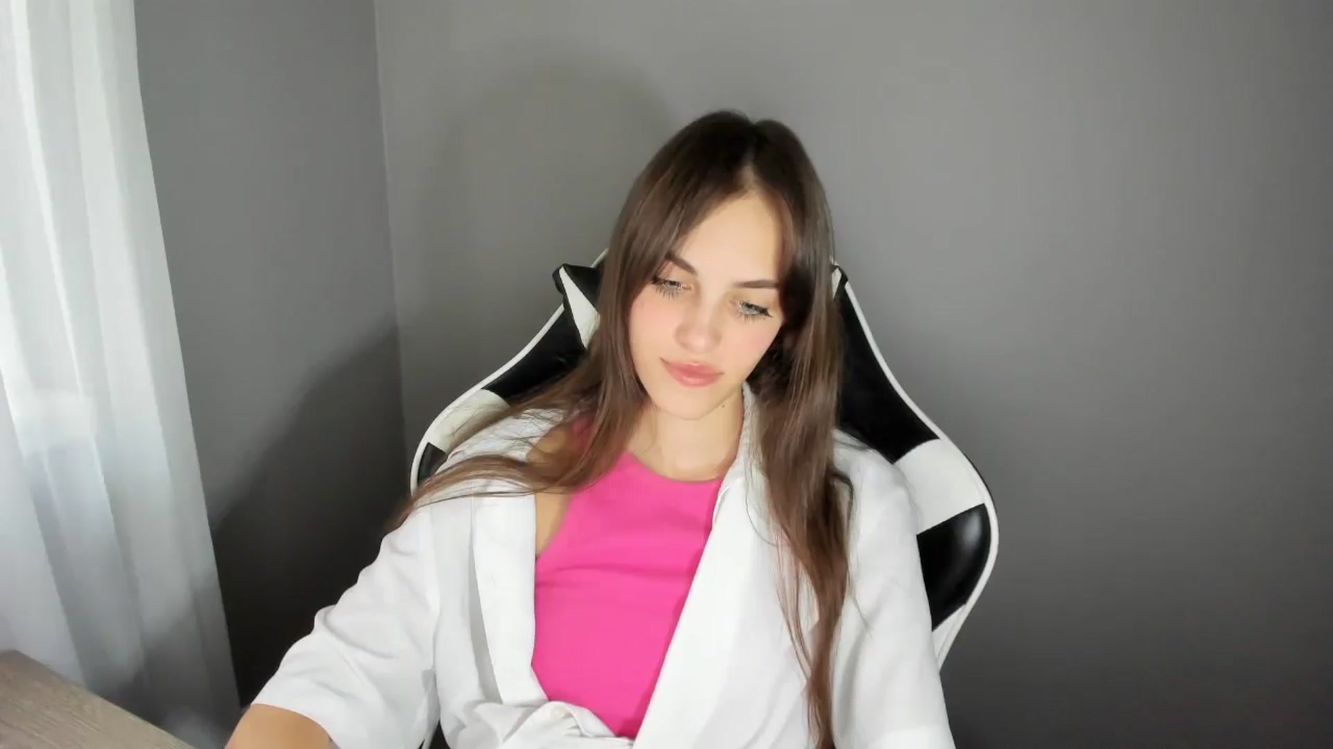 Gallery image thumbnail from Dashamoxy's myfreecams stream on, 08/22/2025, 12:21 image 2 of 20
