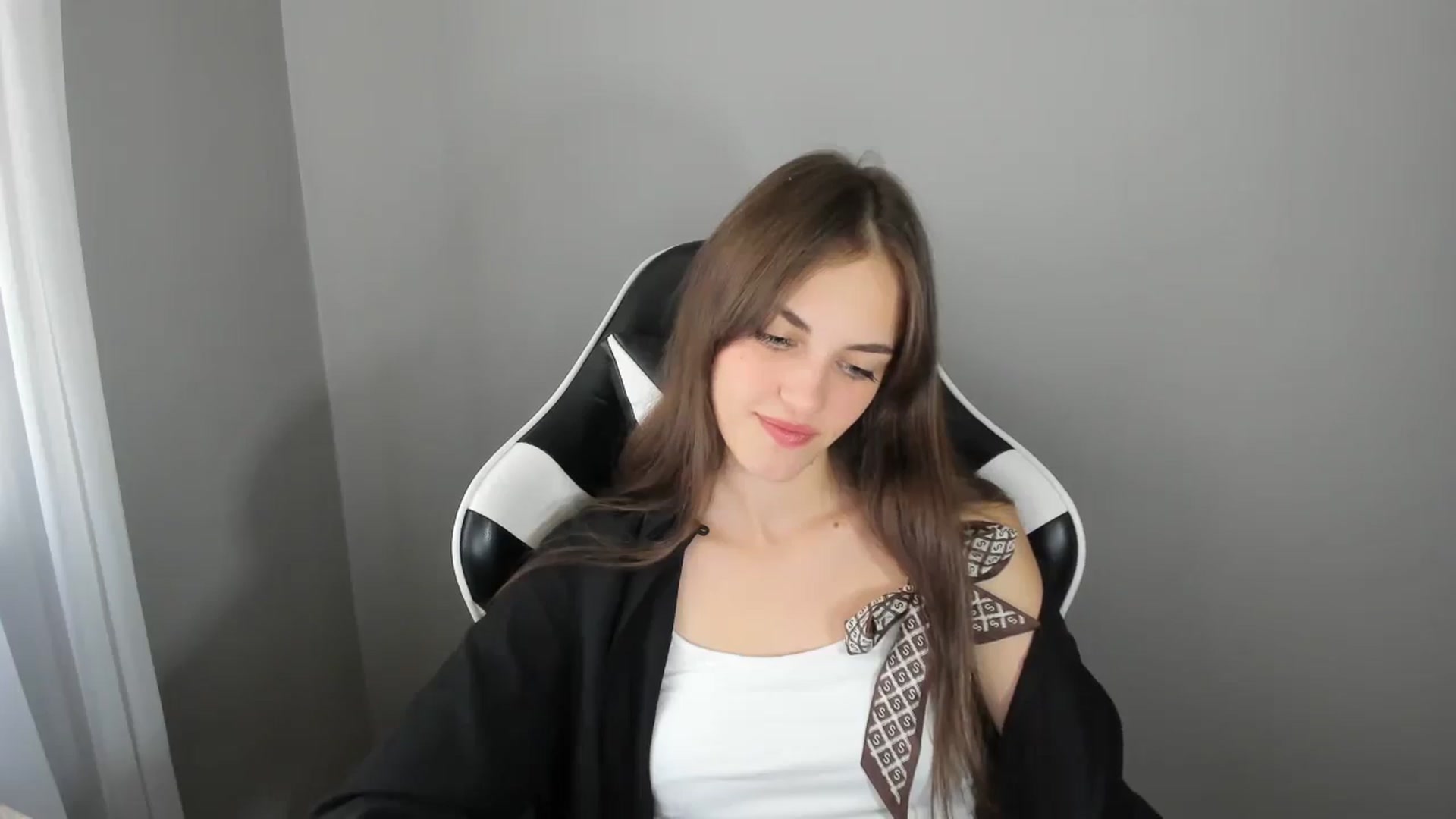 Gallery image thumbnail from Dashamoxy's myfreecams stream on, 08/27/2025, 10:27 image 19 of 20