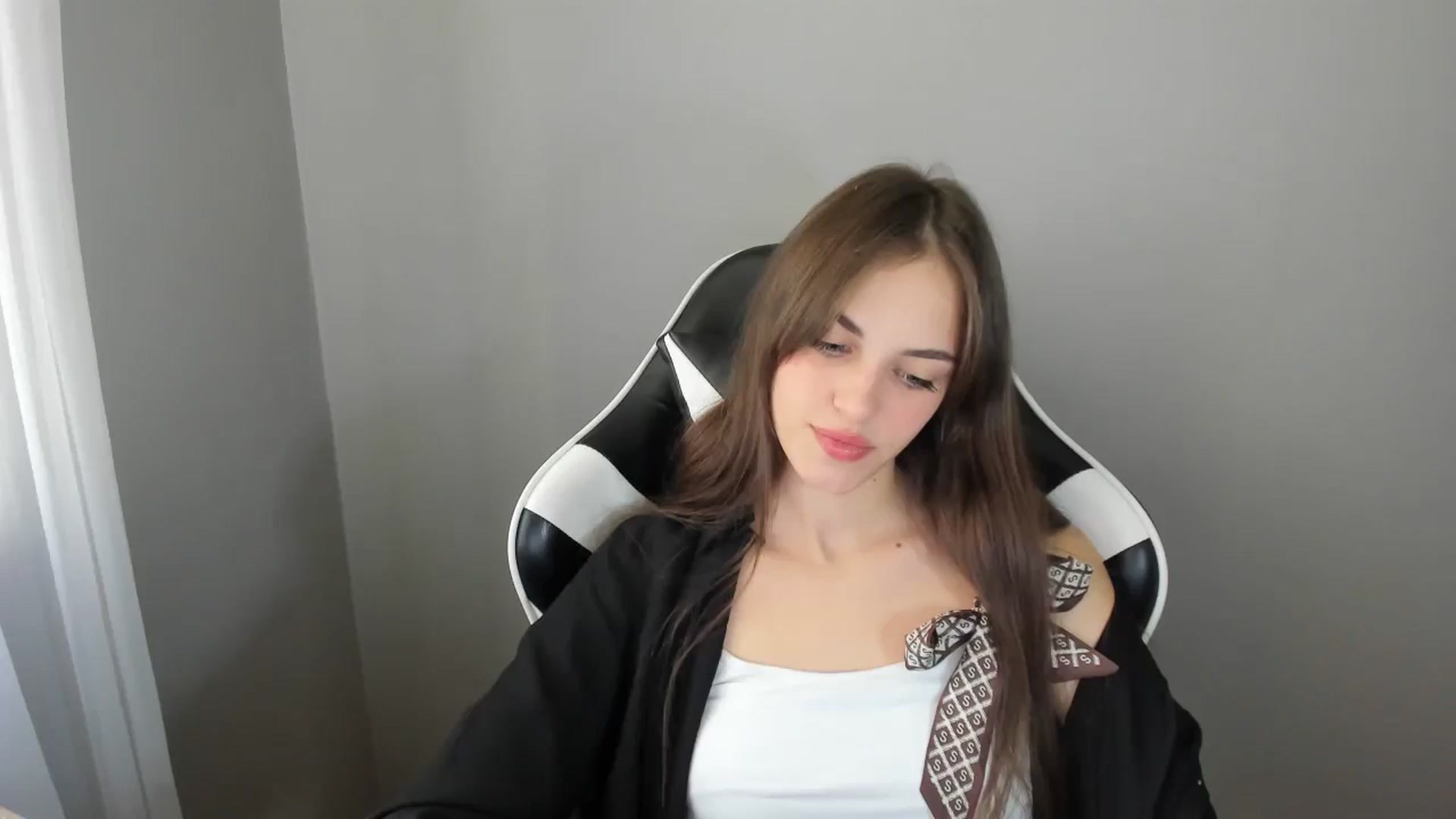 Gallery image thumbnail from Dashamoxy's myfreecams stream on, 08/27/2025, 10:27 image 10 of 20