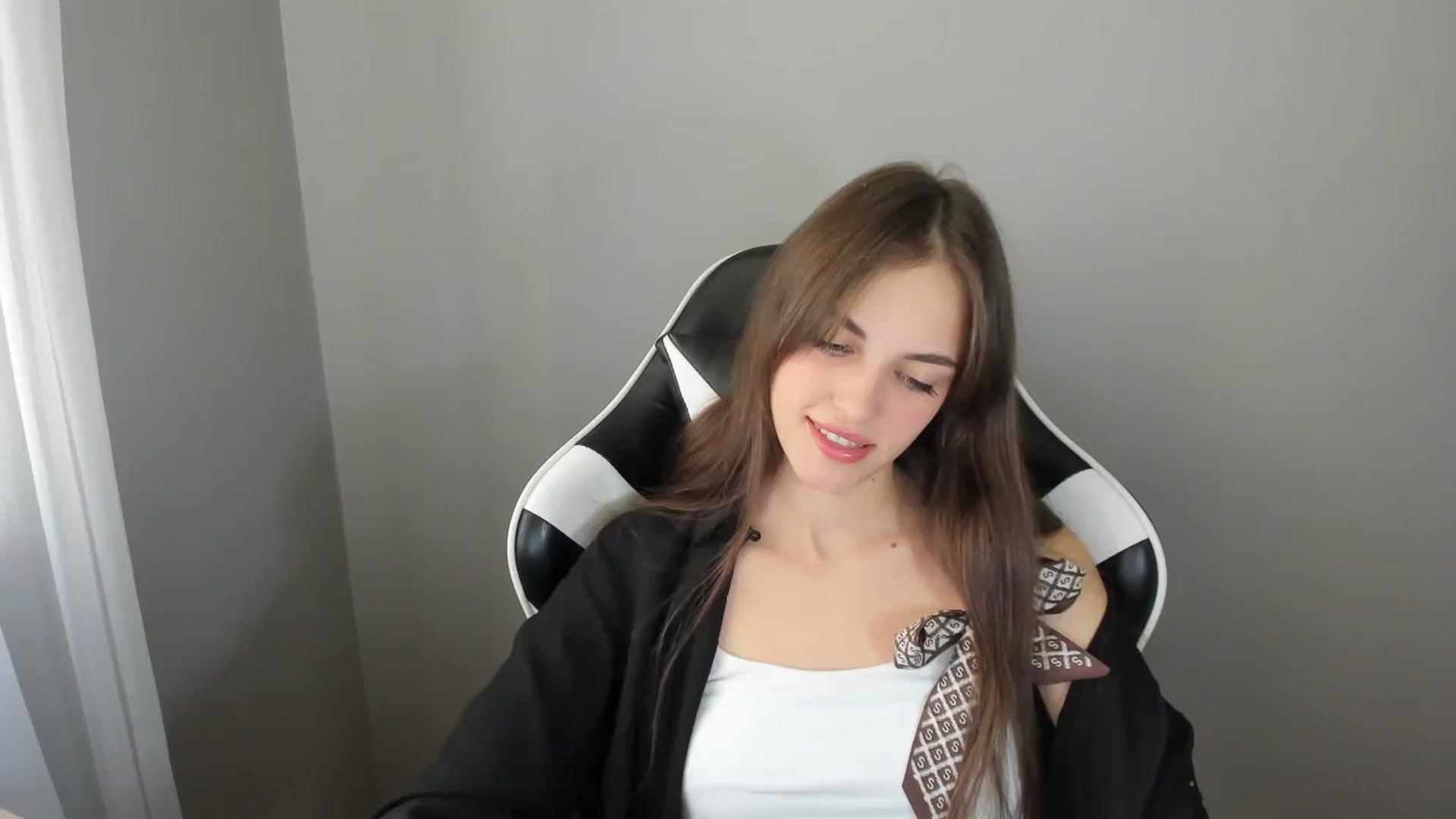 Gallery image thumbnail from Dashamoxy's myfreecams stream on, 08/27/2025, 10:27 image 8 of 20
