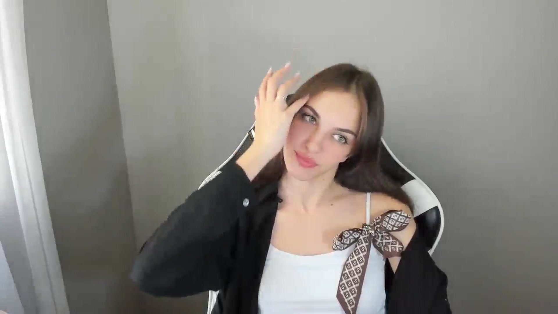 Gallery image thumbnail from Dashamoxy's myfreecams stream on, 08/27/2025, 10:27 image 6 of 20