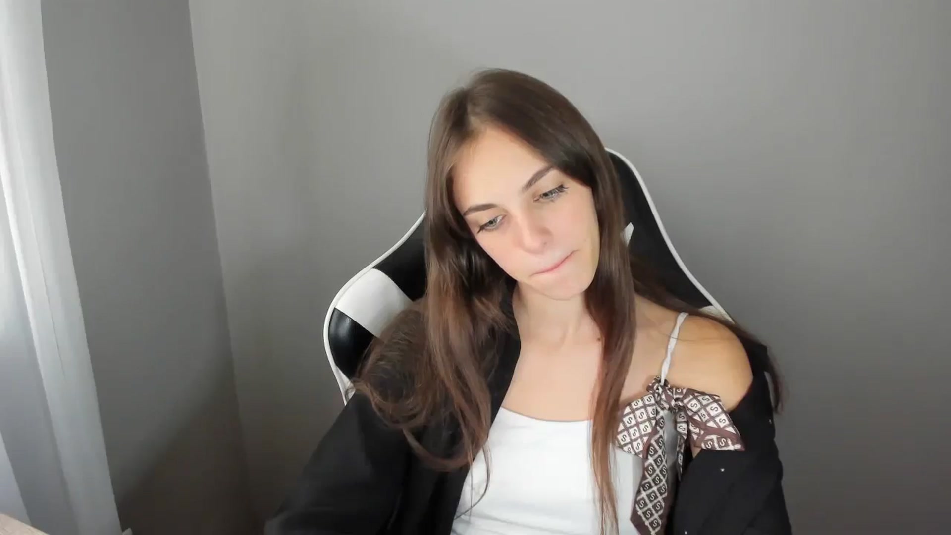 Gallery image thumbnail from Dashamoxy's myfreecams stream on, 08/27/2025, 12:19 image 19 of 20