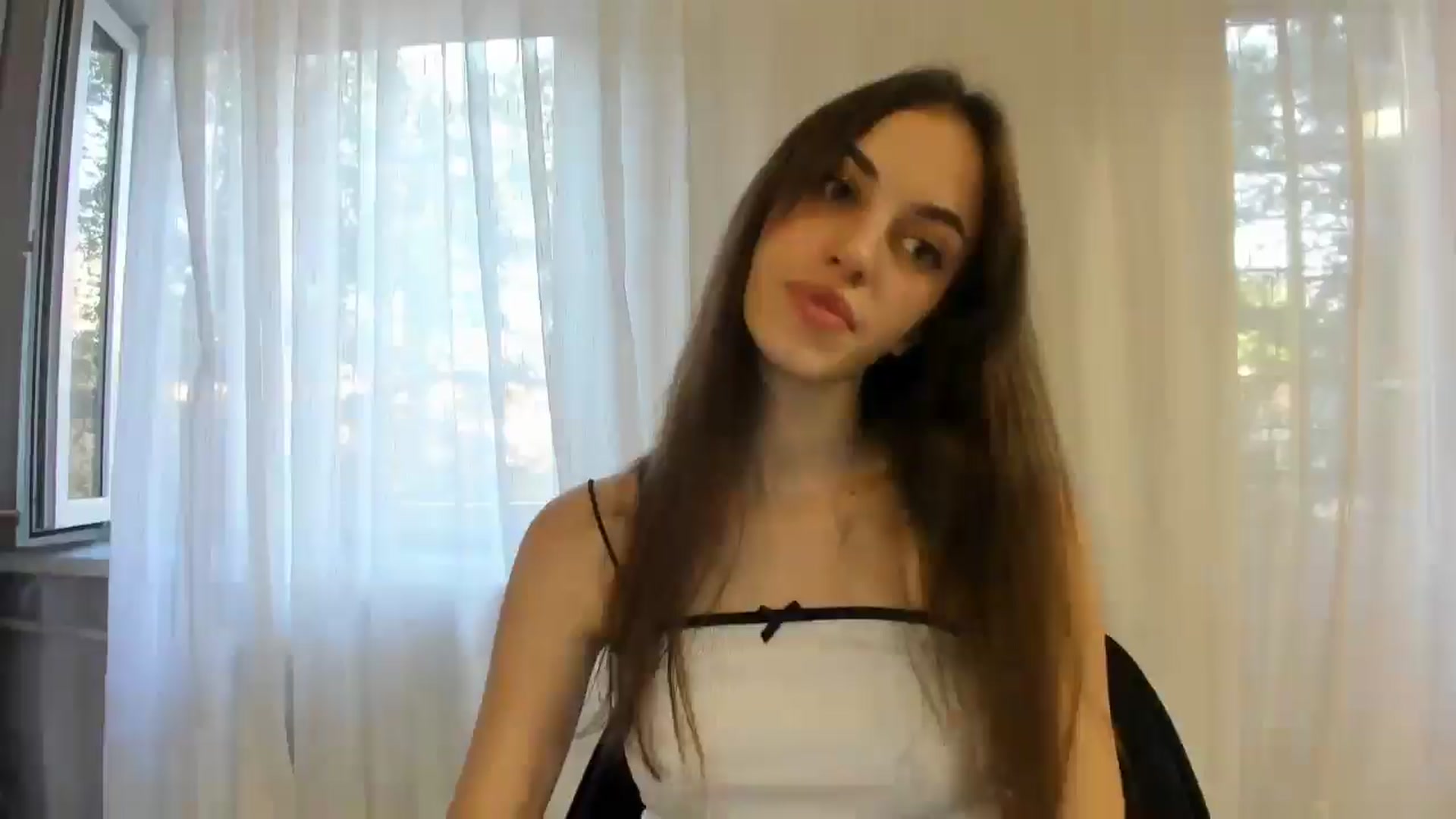 Gallery image thumbnail from Dashamoxy's myfreecams stream on, 08/31/2025, 14:36 image 10 of 20