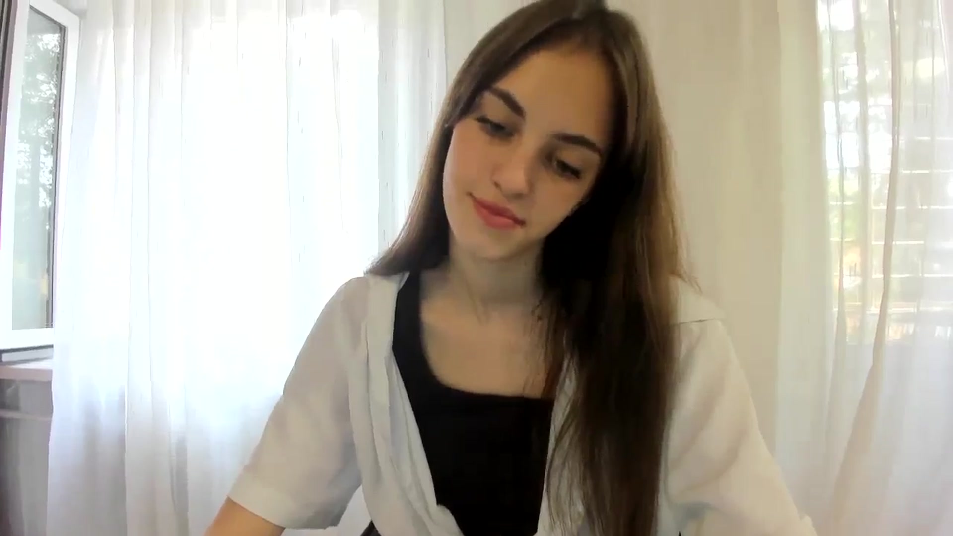 Gallery image thumbnail from Dashamoxy's myfreecams stream on, 09/01/2025, 10:01 image 19 of 20