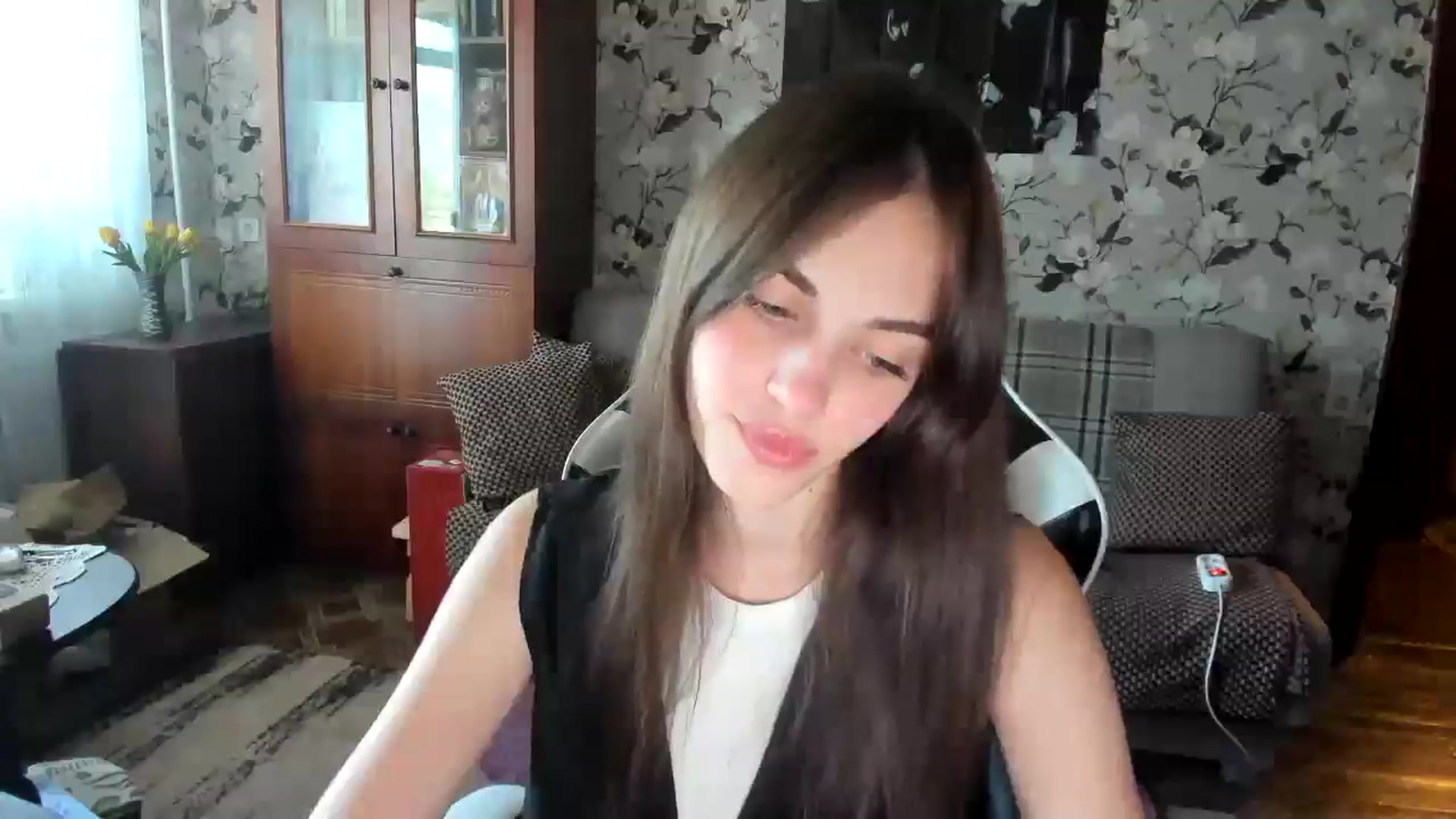 Gallery image thumbnail from Dashamoxy's myfreecams stream on, 09/04/2025, 11:35 image 6 of 20