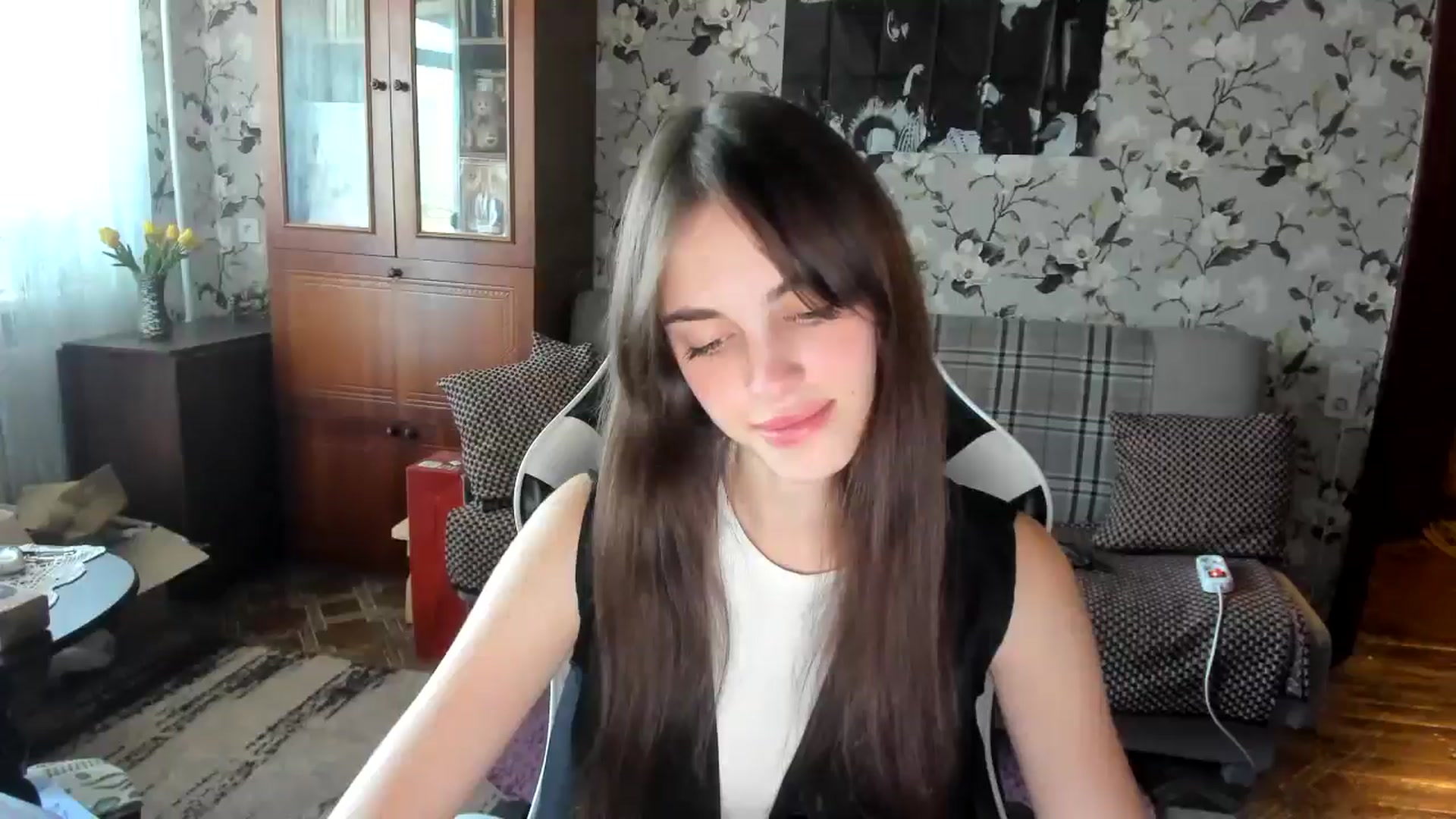 Gallery image thumbnail from Dashamoxy's myfreecams stream on, 09/04/2025, 11:35 image 7 of 20
