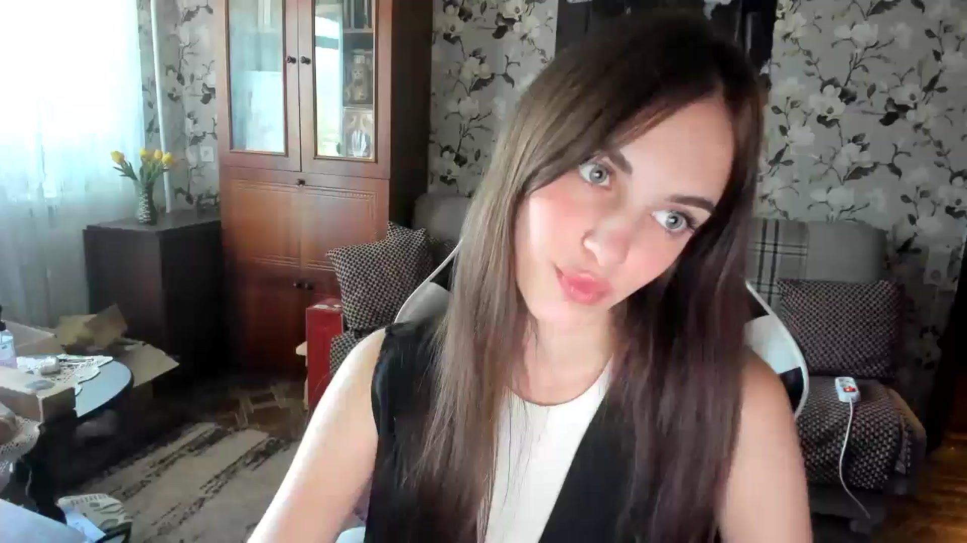 Gallery image thumbnail from Dashamoxy's myfreecams stream on, 09/04/2025, 11:35 image 18 of 20