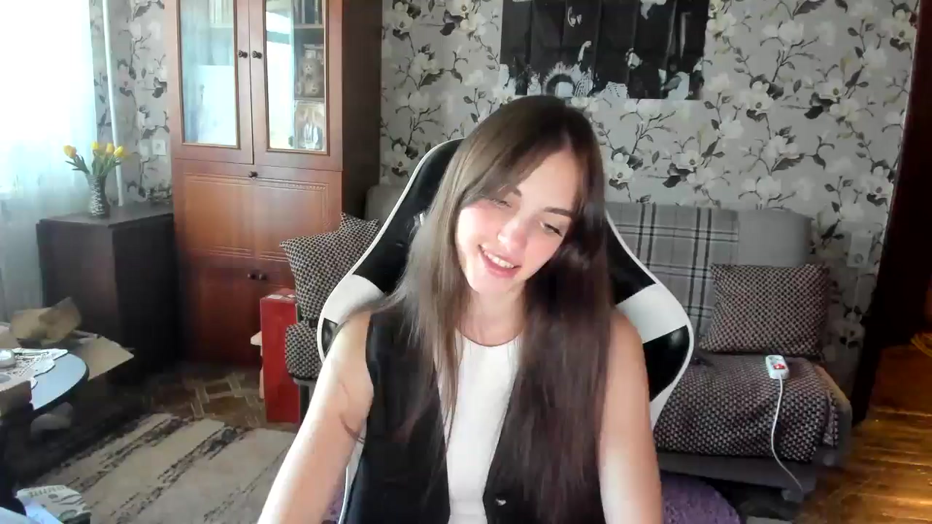 Gallery image thumbnail from Dashamoxy's myfreecams stream on, 09/04/2025, 11:35 image 8 of 20