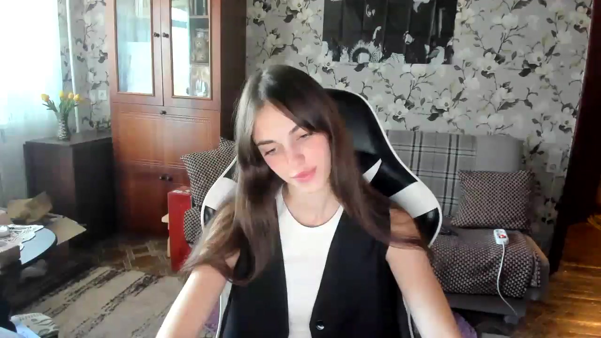 Gallery image thumbnail from Dashamoxy's myfreecams stream on, 09/04/2025, 11:35 image 9 of 20