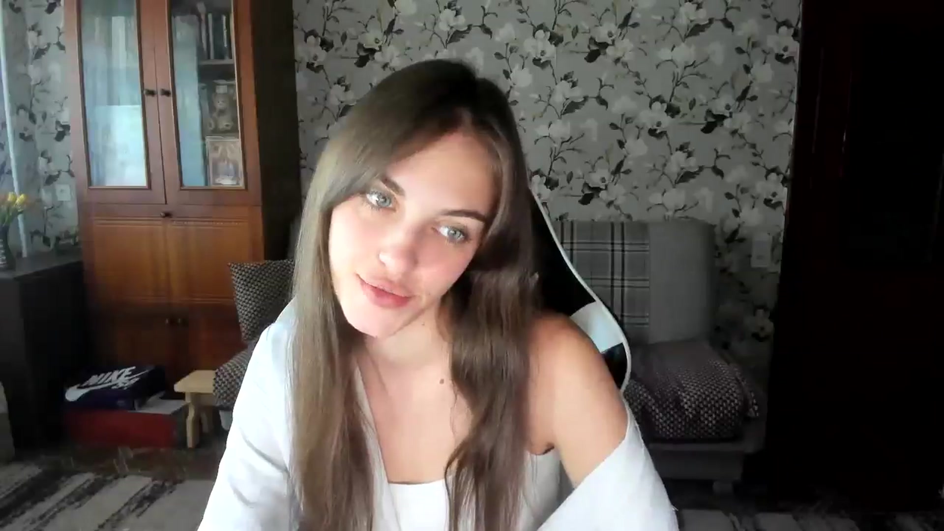 Gallery image thumbnail from Dashamoxy's myfreecams stream on, 09/07/2025, 12:12 image 4 of 20