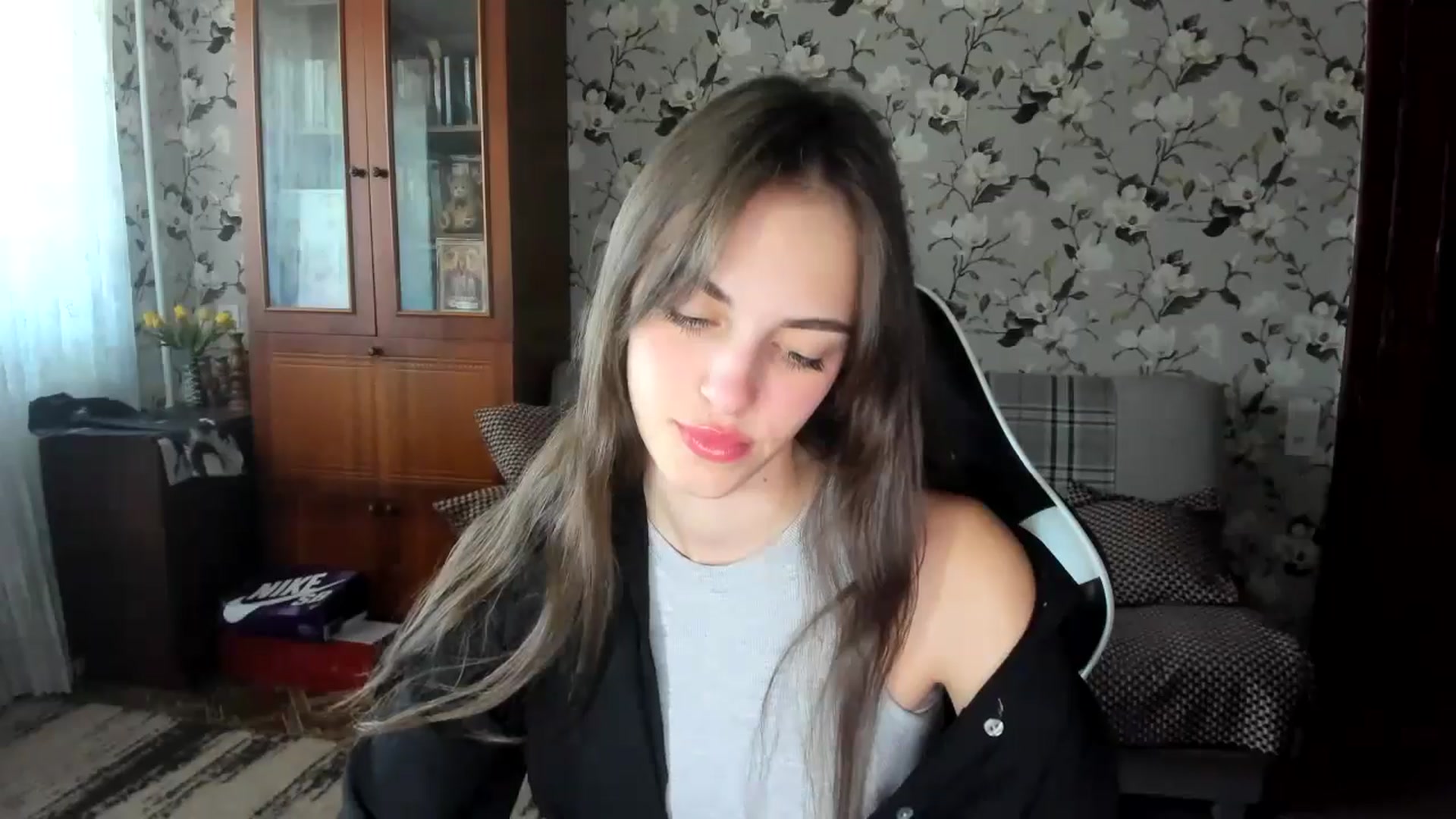 Gallery image thumbnail from Dashamoxy's myfreecams stream on, 09/11/2025, 11:09 image 3 of 20