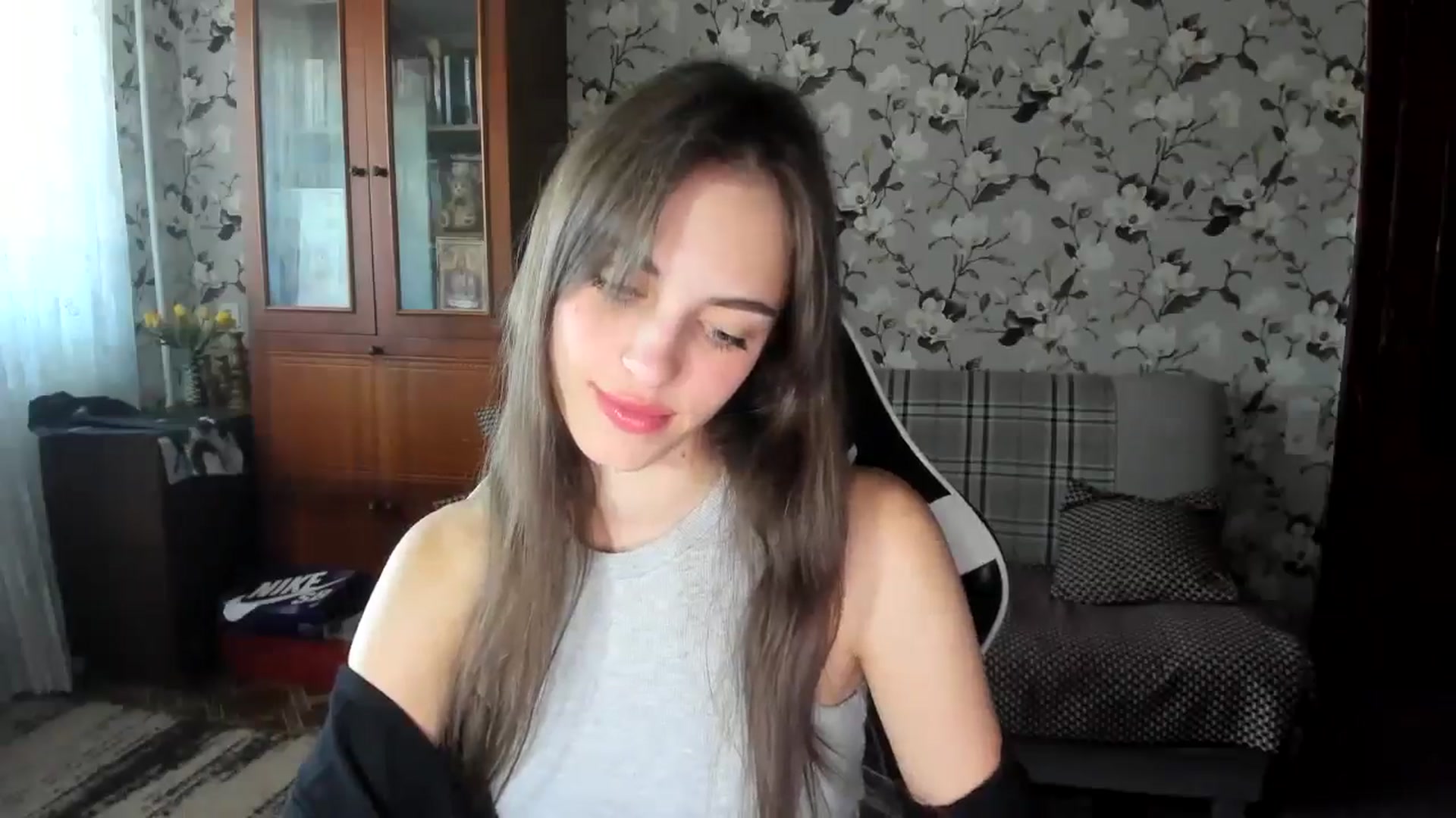 Gallery image thumbnail from Dashamoxy's myfreecams stream on, 09/11/2025, 11:40 image 9 of 20