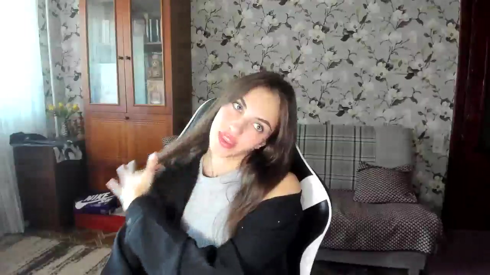 Gallery image thumbnail from Dashamoxy's myfreecams stream on, 09/11/2025, 12:38 image 12 of 20