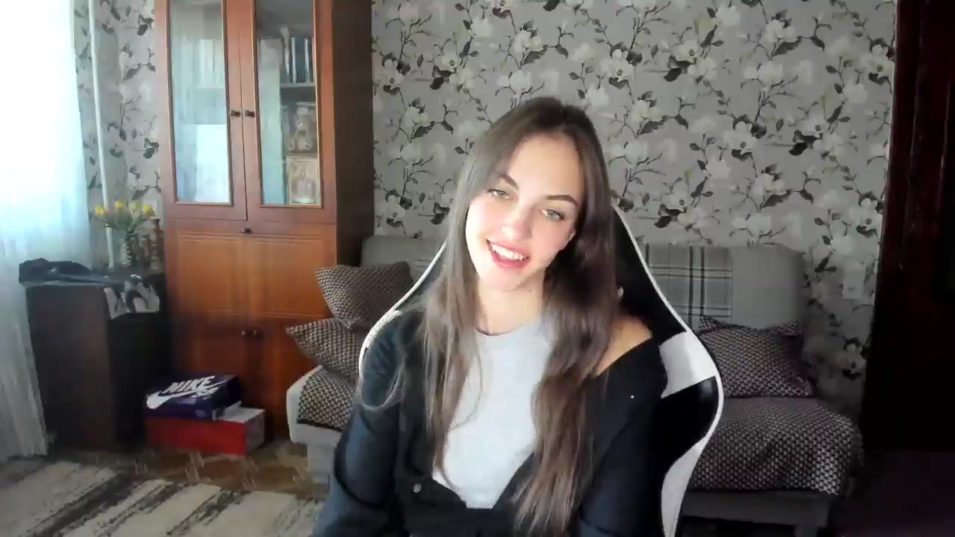 Gallery image thumbnail from Dashamoxy's myfreecams stream on, 09/11/2025, 12:38 image 4 of 20