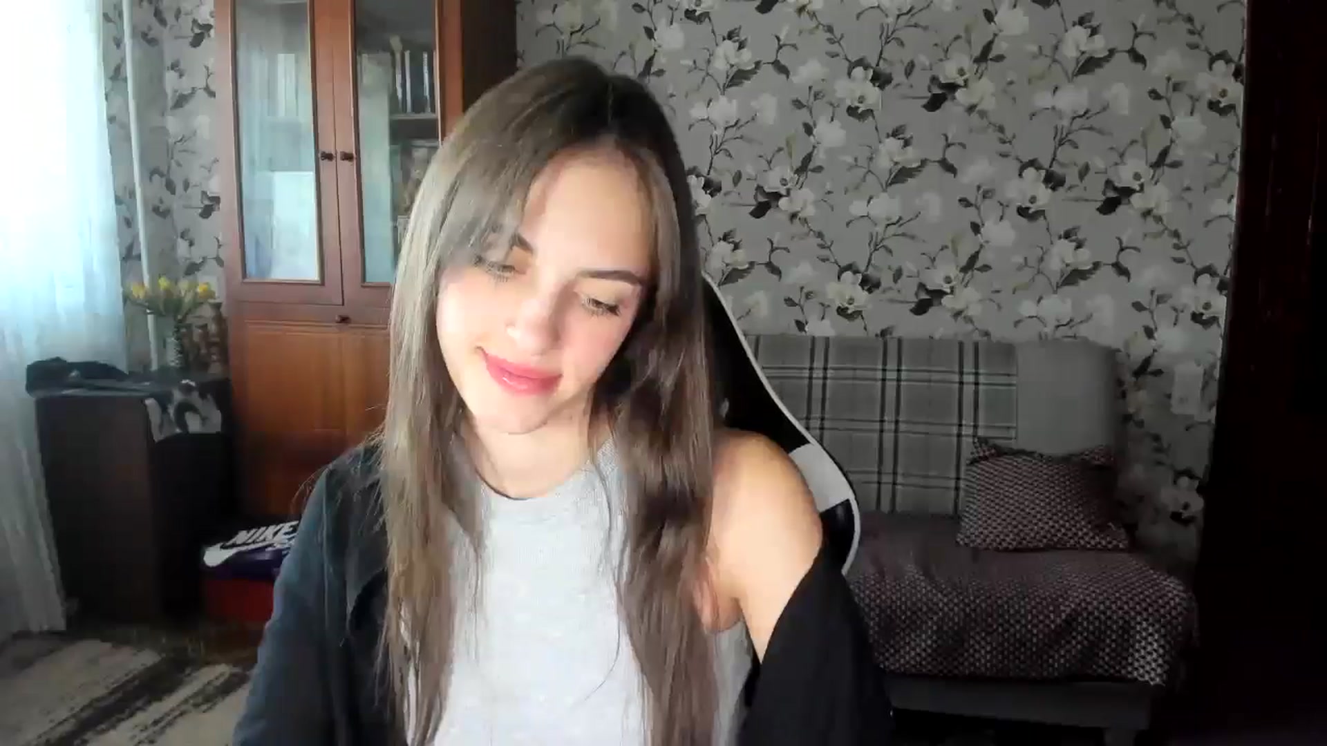 Gallery image thumbnail from Dashamoxy's myfreecams stream on, 09/11/2025, 13:11 image 6 of 20