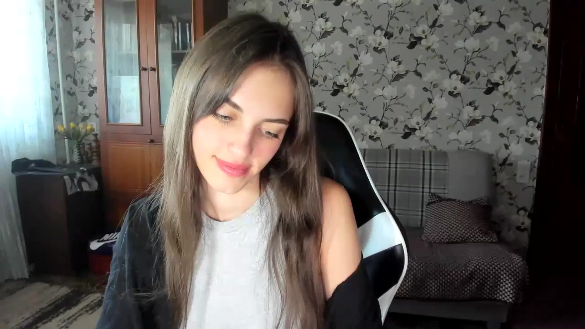 Gallery image thumbnail from Dashamoxy's myfreecams stream on, 09/11/2025, 13:11 image 13 of 20