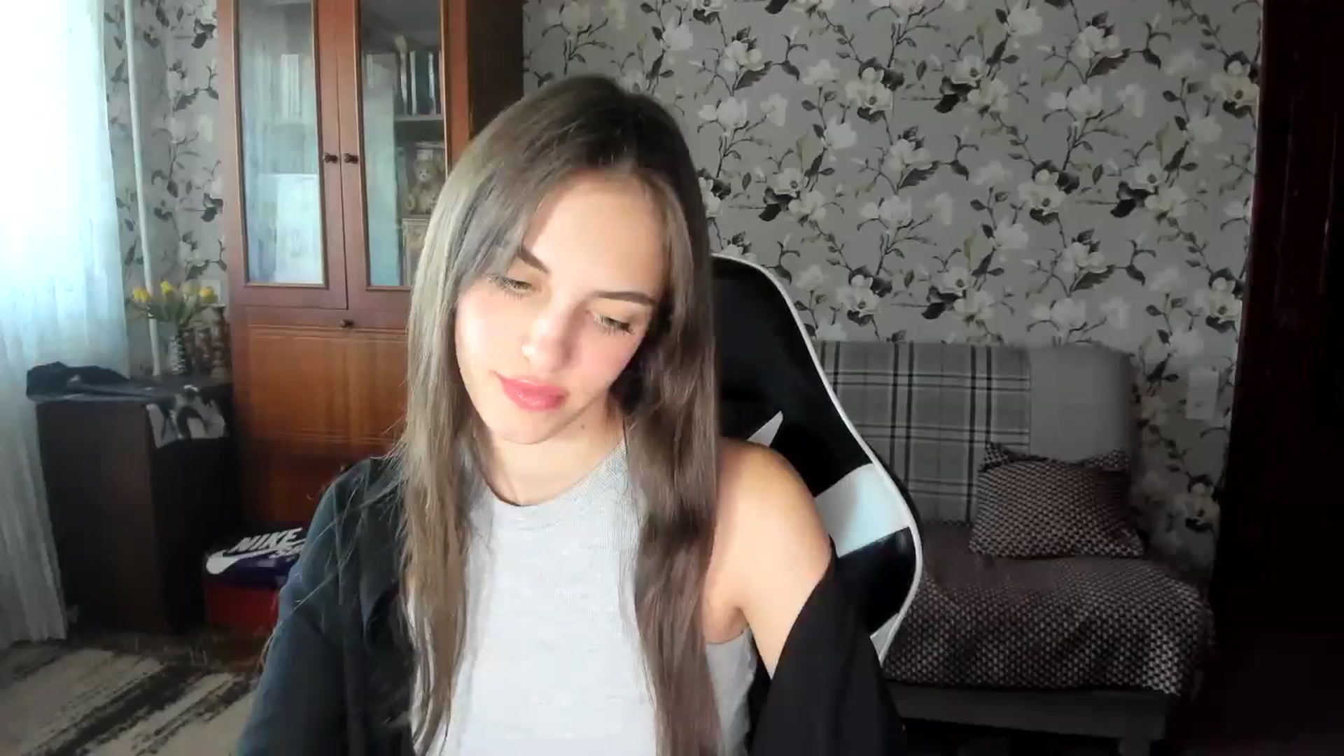 Gallery image thumbnail from Dashamoxy's myfreecams stream on, 09/11/2025, 13:11 image 8 of 20