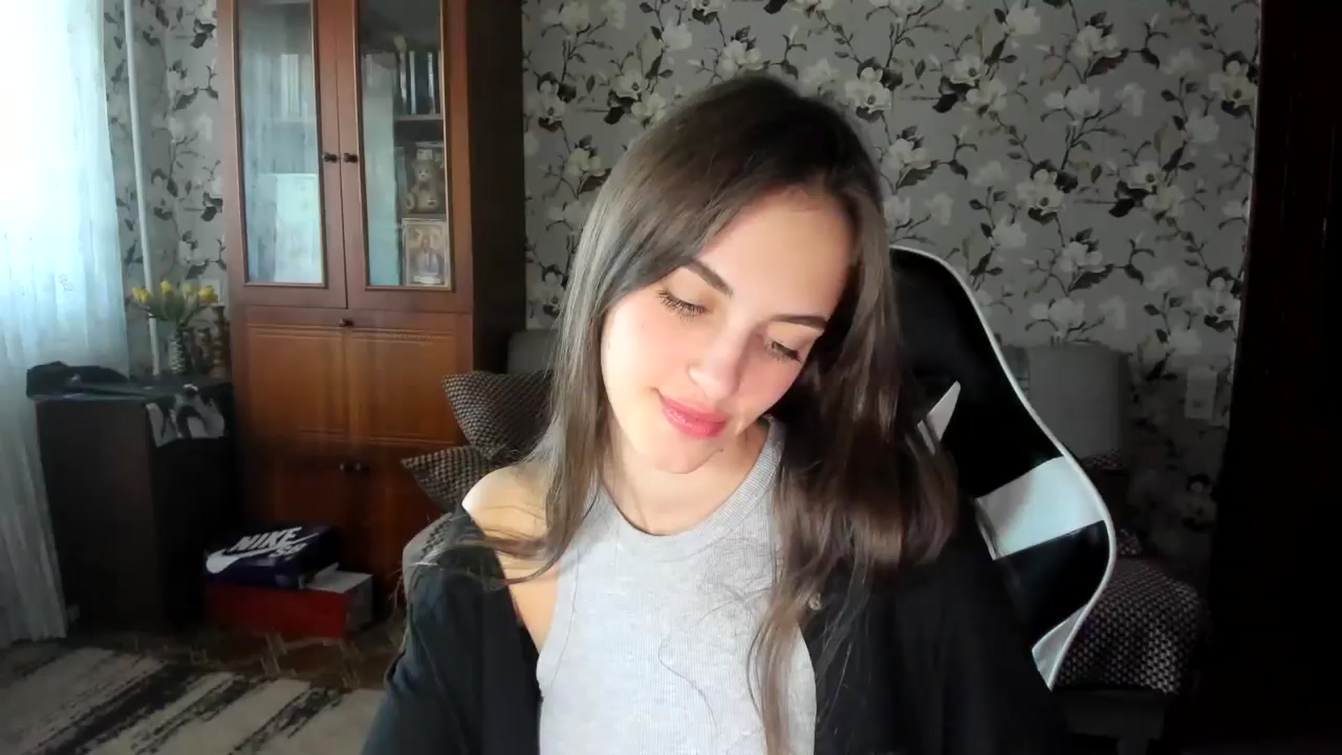 Gallery image thumbnail from Dashamoxy's myfreecams stream on, 09/11/2025, 14:10 image 4 of 20