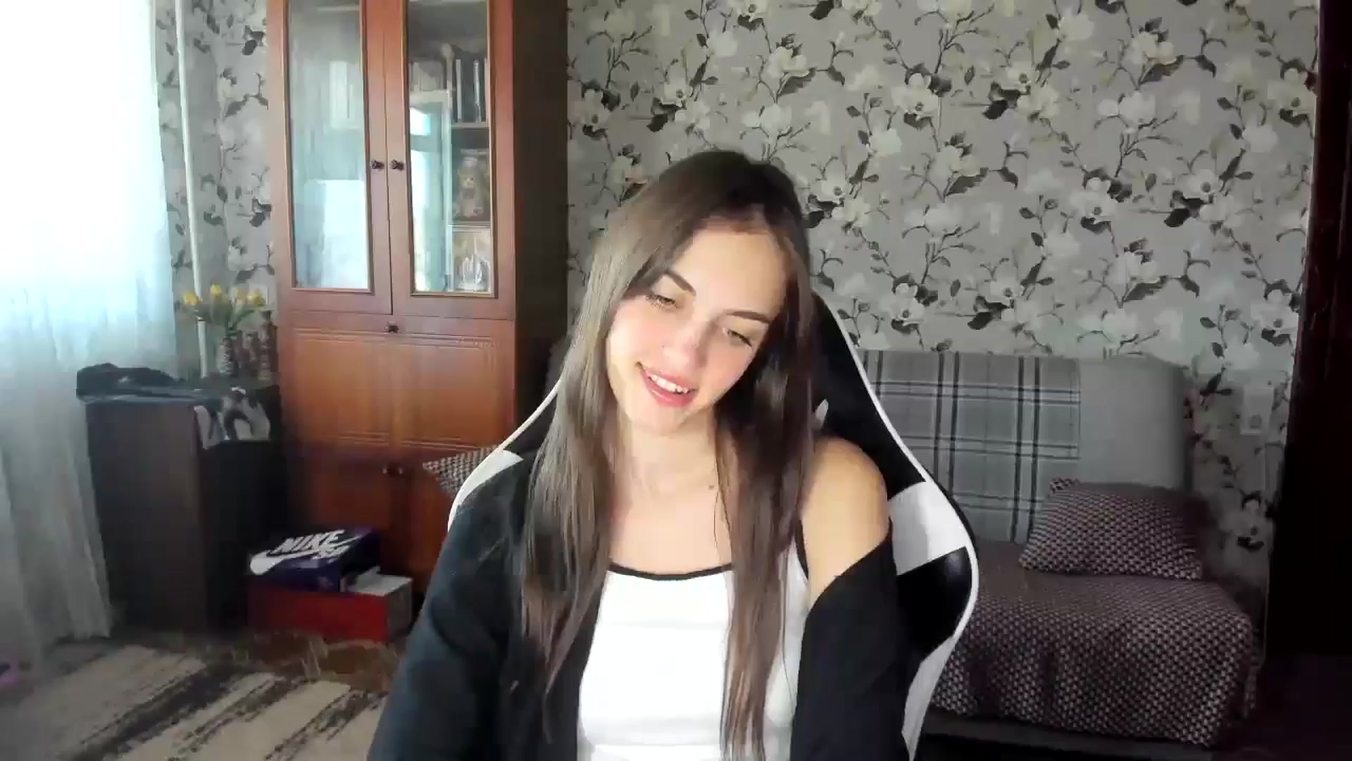 Gallery image thumbnail from Dashamoxy's myfreecams stream on, 09/12/2025, 11:57 image 6 of 20