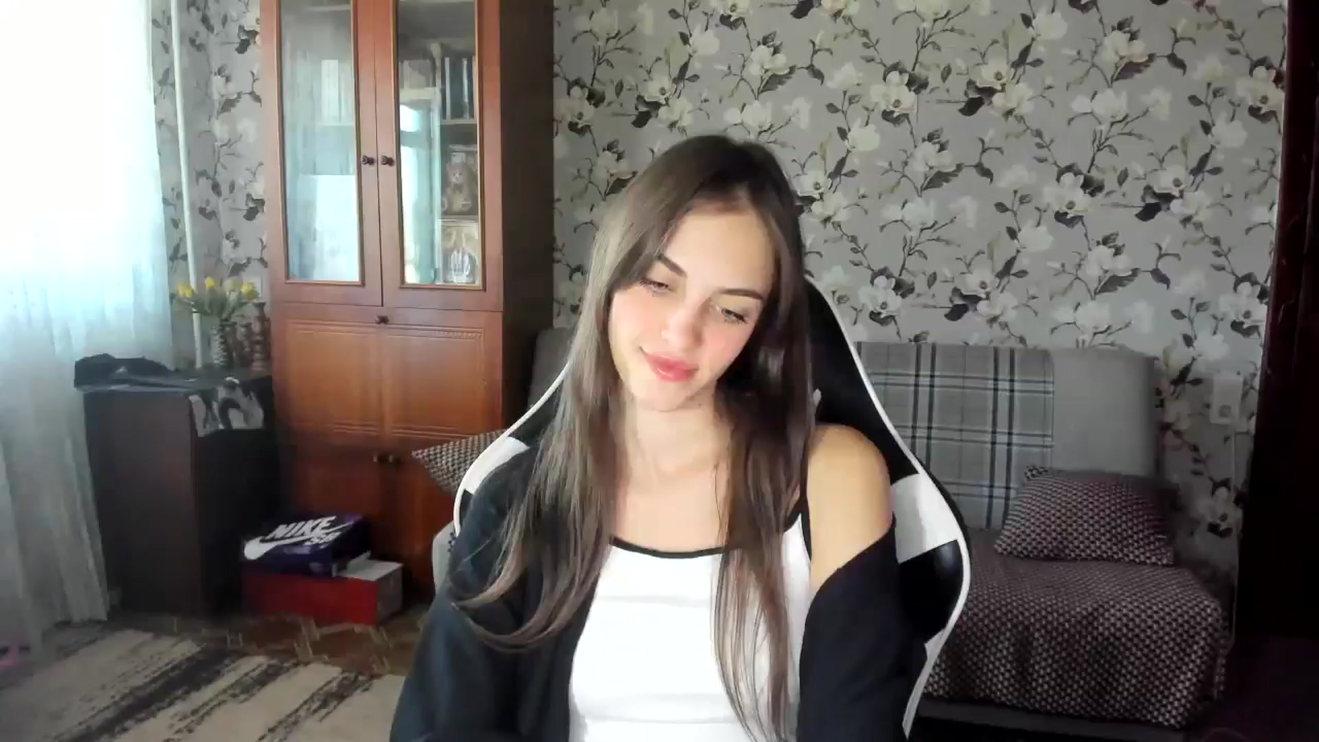 Gallery image thumbnail from Dashamoxy's myfreecams stream on, 09/12/2025, 11:57 image 9 of 20