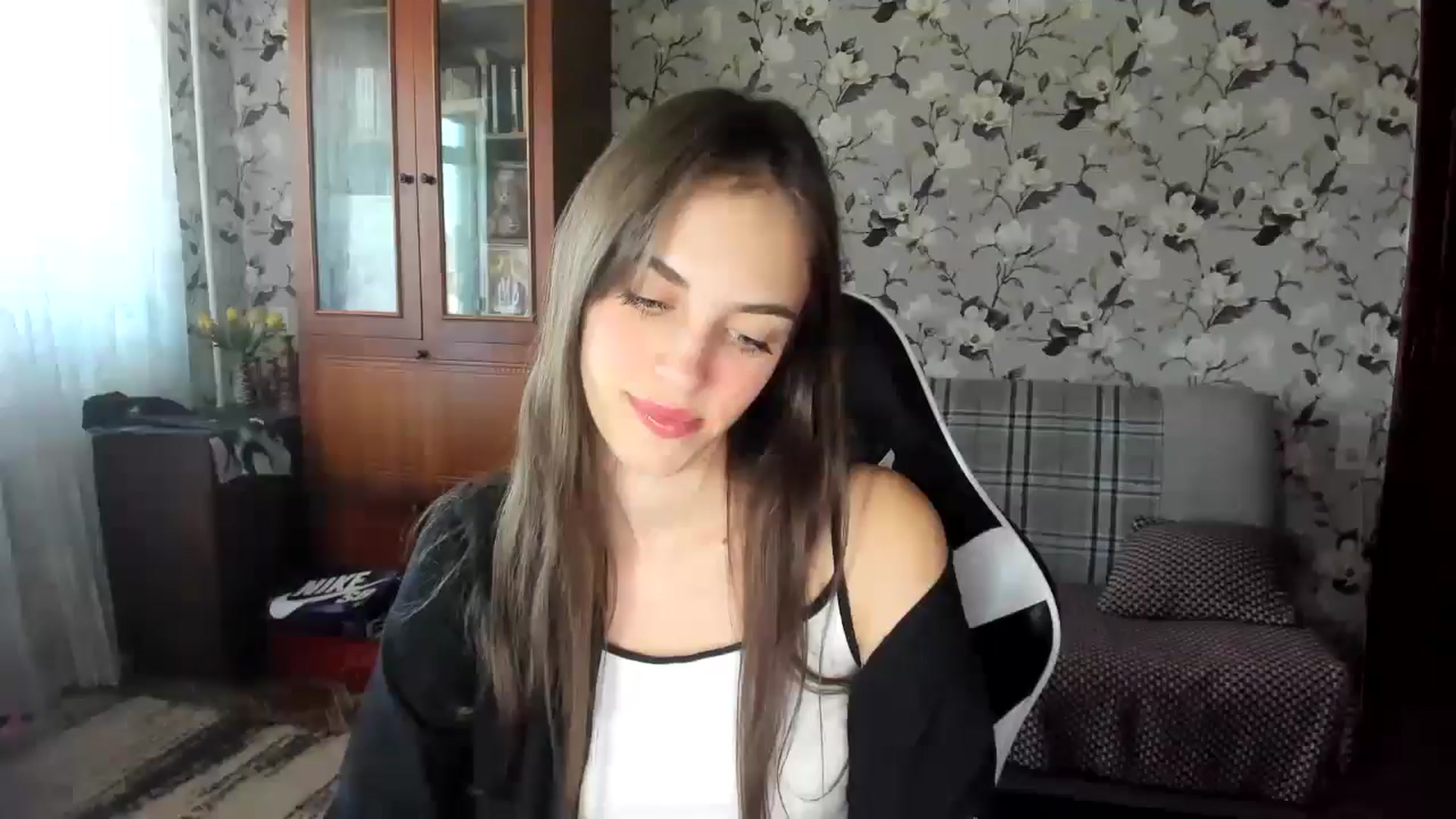 Gallery image thumbnail from Dashamoxy's myfreecams stream on, 09/12/2025, 11:57 image 1 of 20