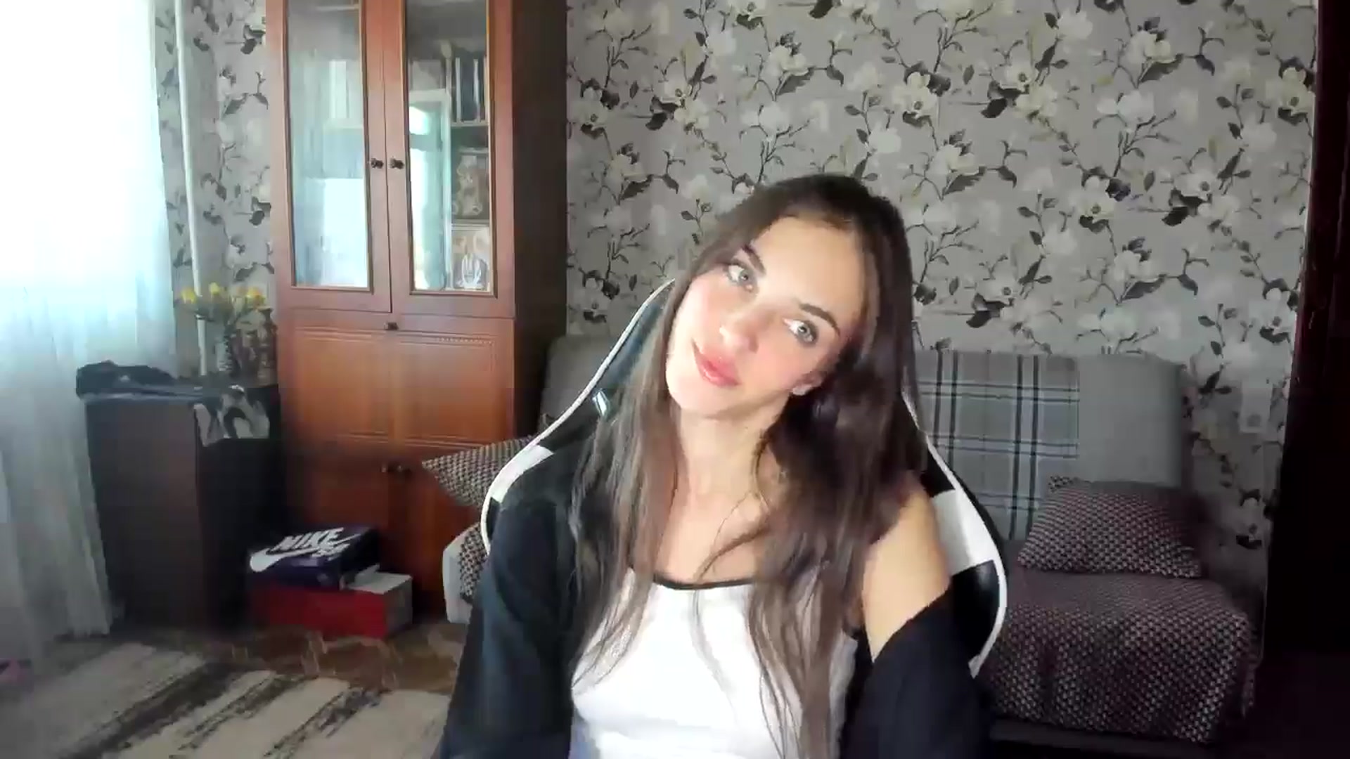 Gallery image thumbnail from Dashamoxy's myfreecams stream on, 09/12/2025, 11:57 image 17 of 20
