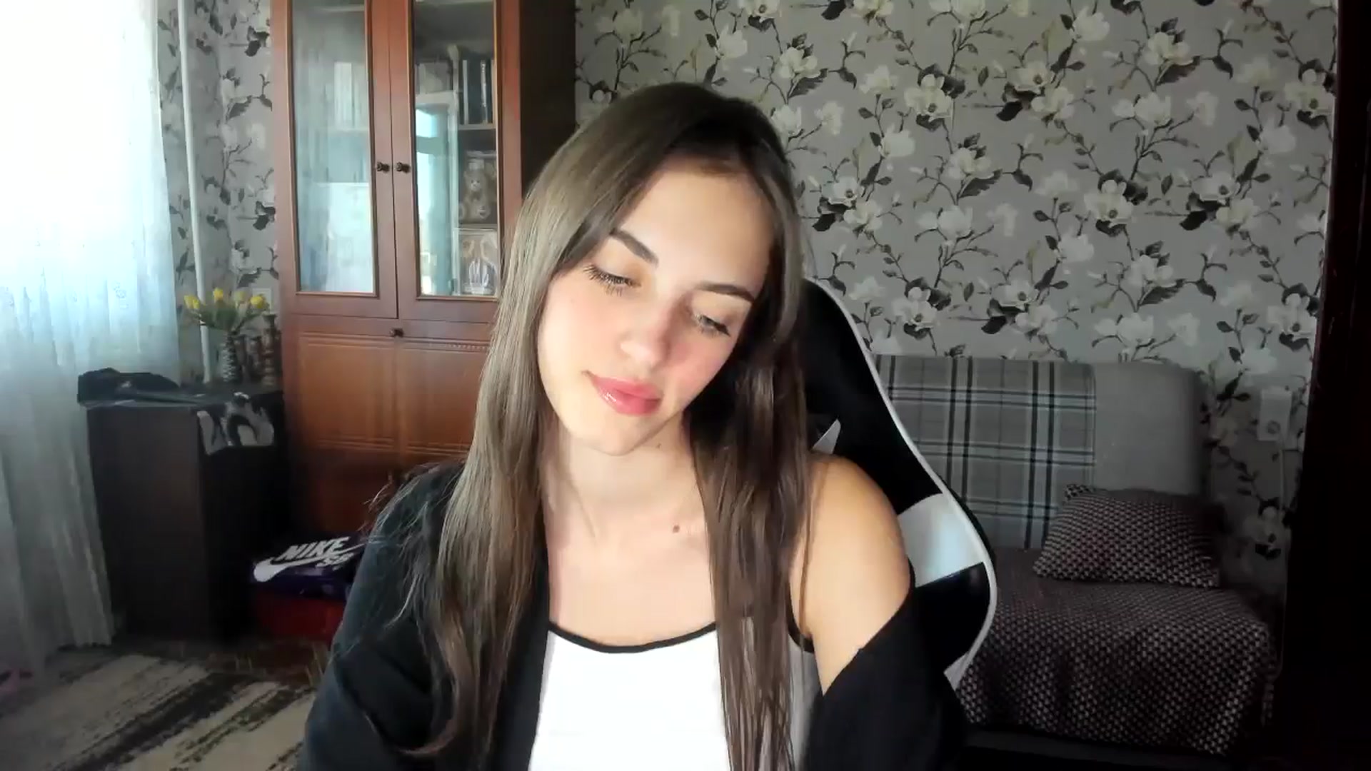 Gallery image thumbnail from Dashamoxy's myfreecams stream on, 09/12/2025, 11:57 image 5 of 20