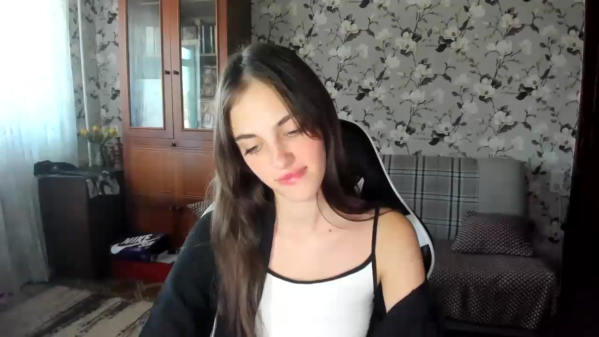 Gallery image thumbnail from Dashamoxy's myfreecams stream on, 09/12/2025, 11:57 image 18 of 20