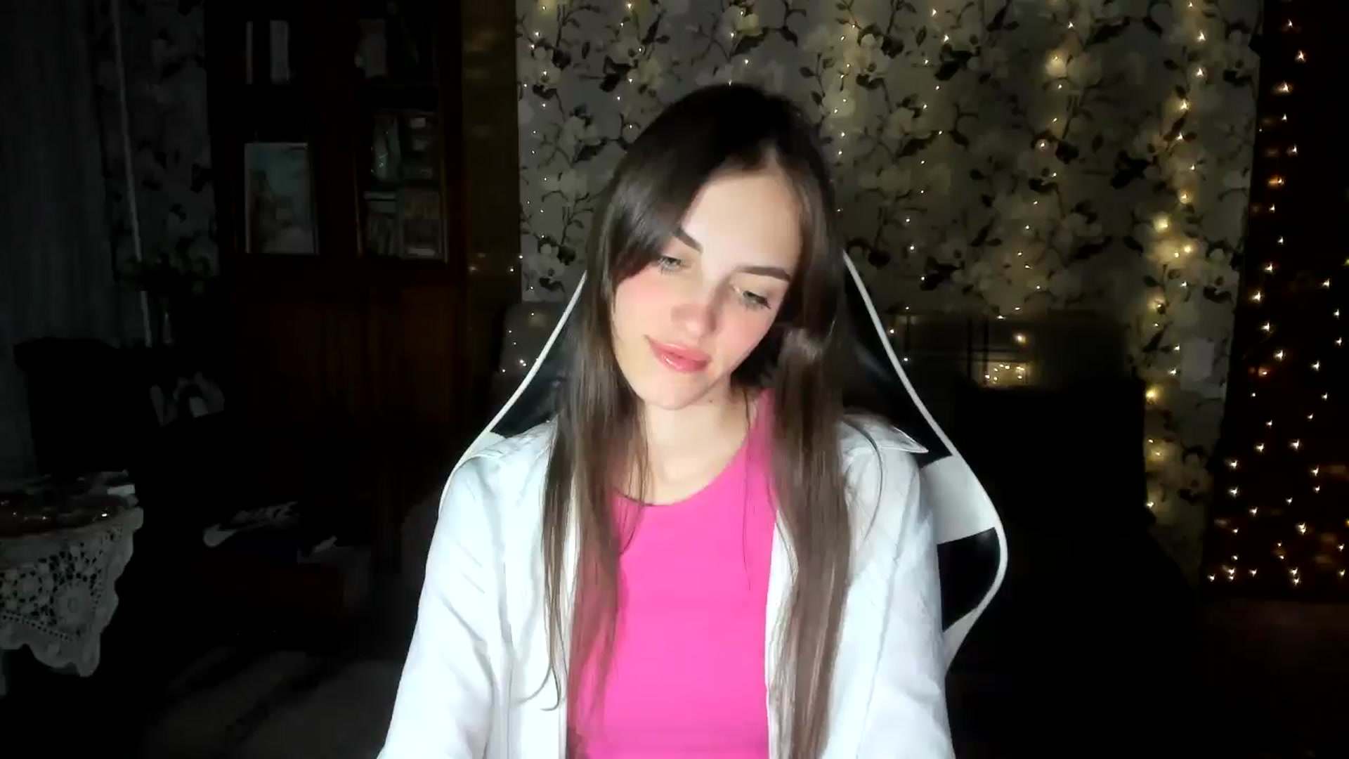 Gallery image thumbnail from Dashamoxy's myfreecams stream on, 09/13/2025, 18:25 image 7 of 20