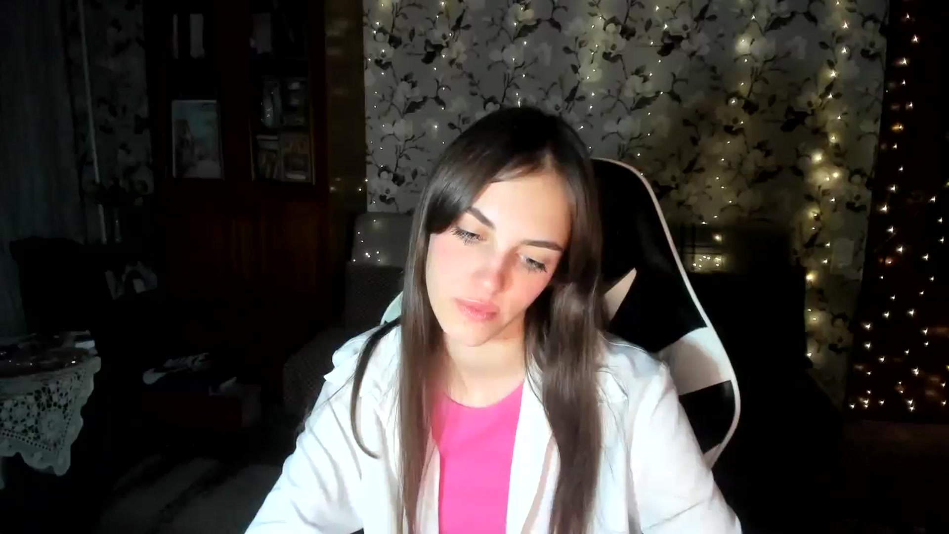 Gallery image thumbnail from Dashamoxy's myfreecams stream on, 09/13/2025, 18:25 image 20 of 20