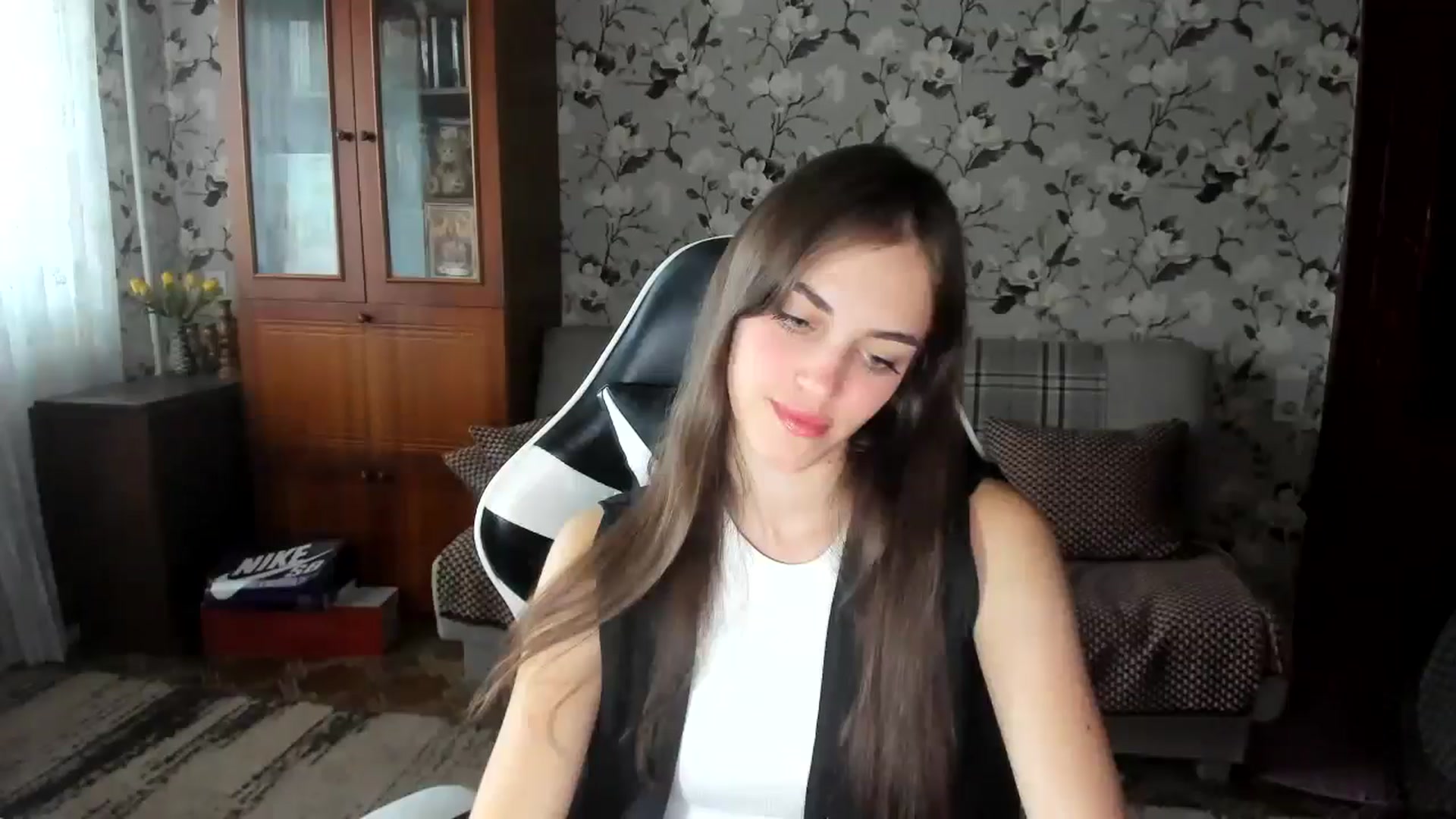 Gallery image thumbnail from Dashamoxy's myfreecams stream on, 09/15/2025, 14:01 image 15 of 20