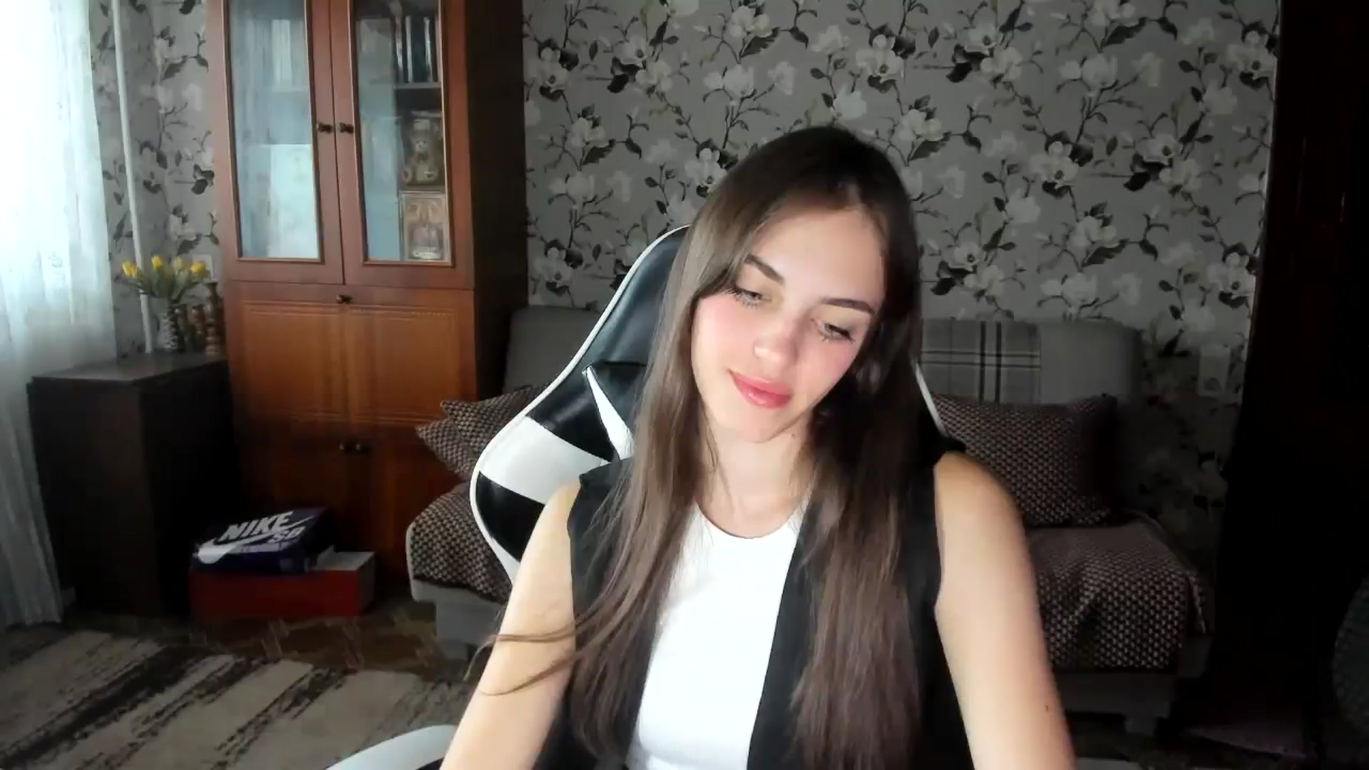 Gallery image thumbnail from Dashamoxy's myfreecams stream on, 09/15/2025, 14:01 image 13 of 20
