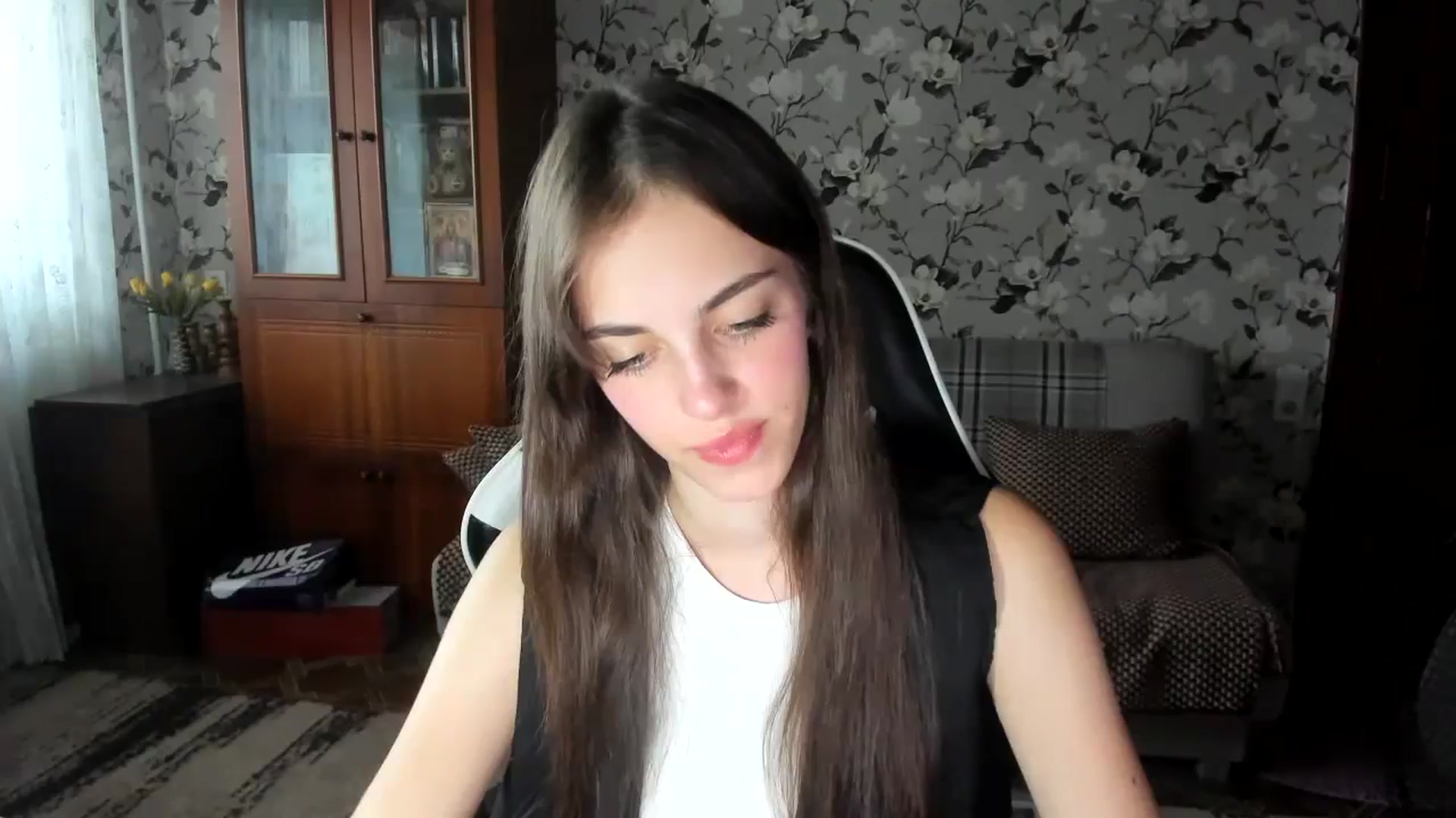 Gallery image thumbnail from Dashamoxy's myfreecams stream on, 09/15/2025, 14:01 image 17 of 20