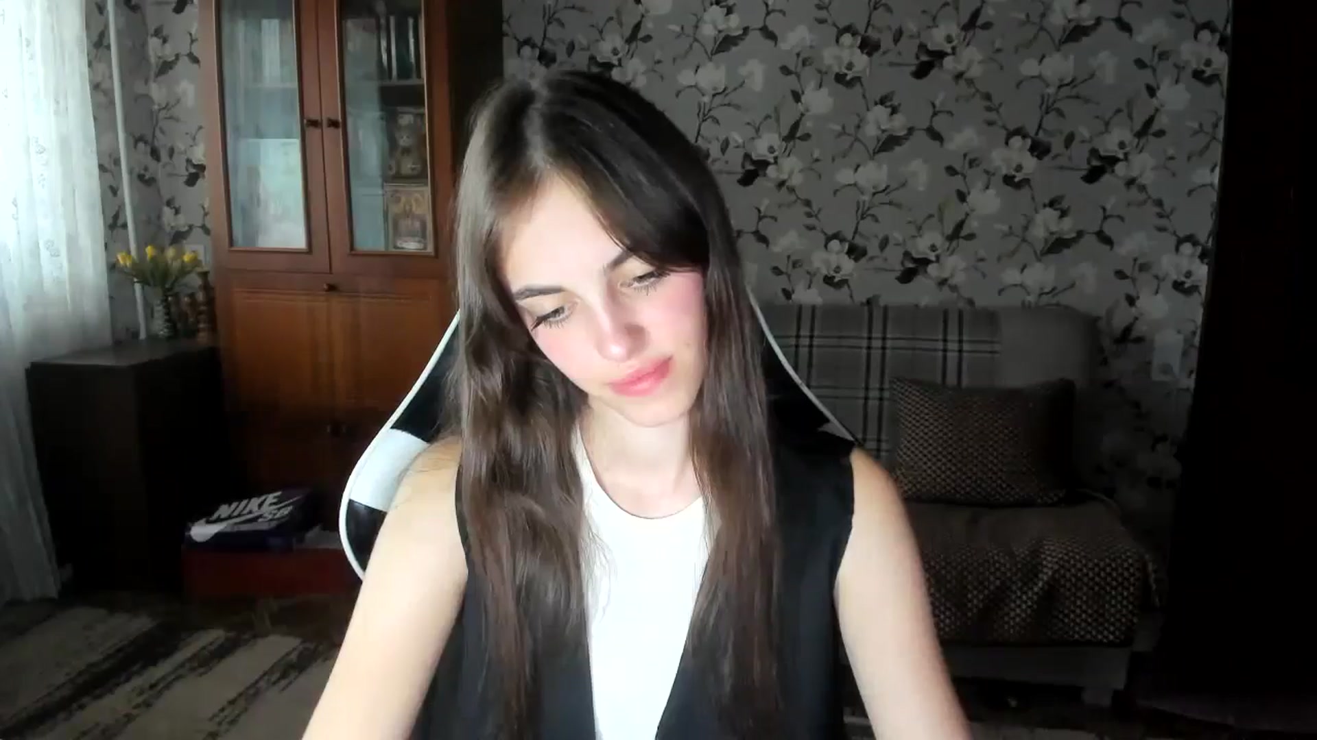 Gallery image thumbnail from Dashamoxy's myfreecams stream on, 09/15/2025, 15:11 image 8 of 20