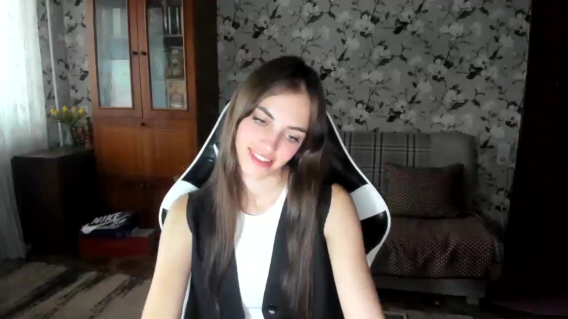 Gallery image thumbnail from Dashamoxy's myfreecams stream on, 09/15/2025, 15:11 image 7 of 20