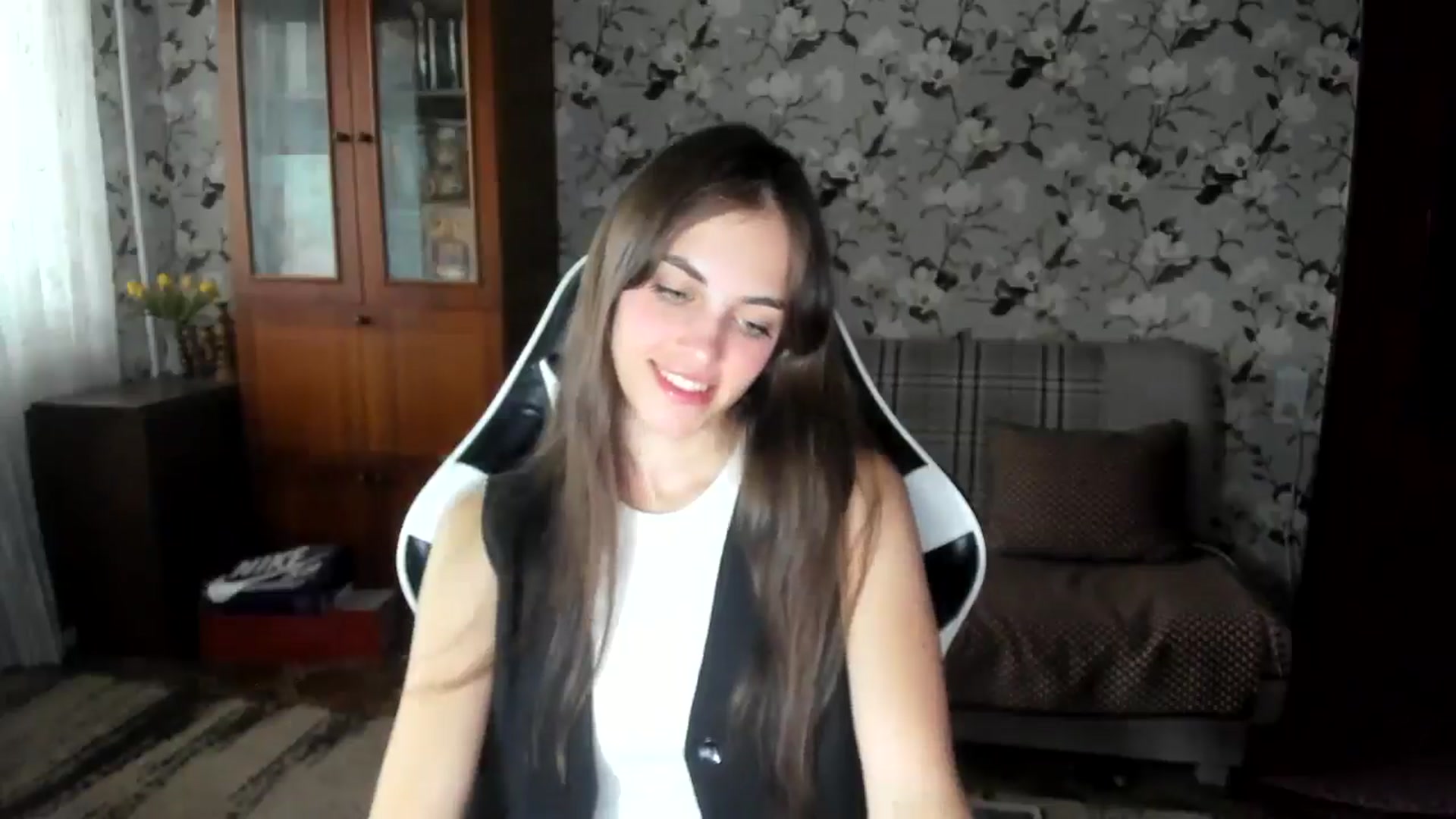 Gallery image thumbnail from Dashamoxy's myfreecams stream on, 09/15/2025, 15:11 image 11 of 20