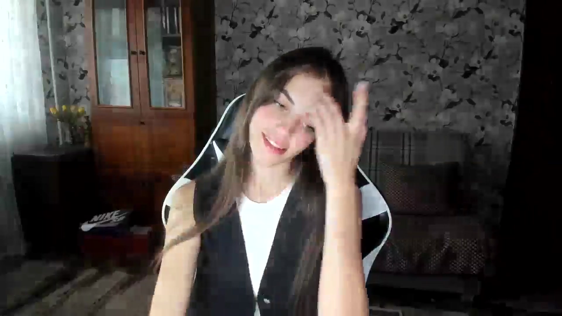 Gallery image thumbnail from Dashamoxy's myfreecams stream on, 09/15/2025, 15:11 image 5 of 20