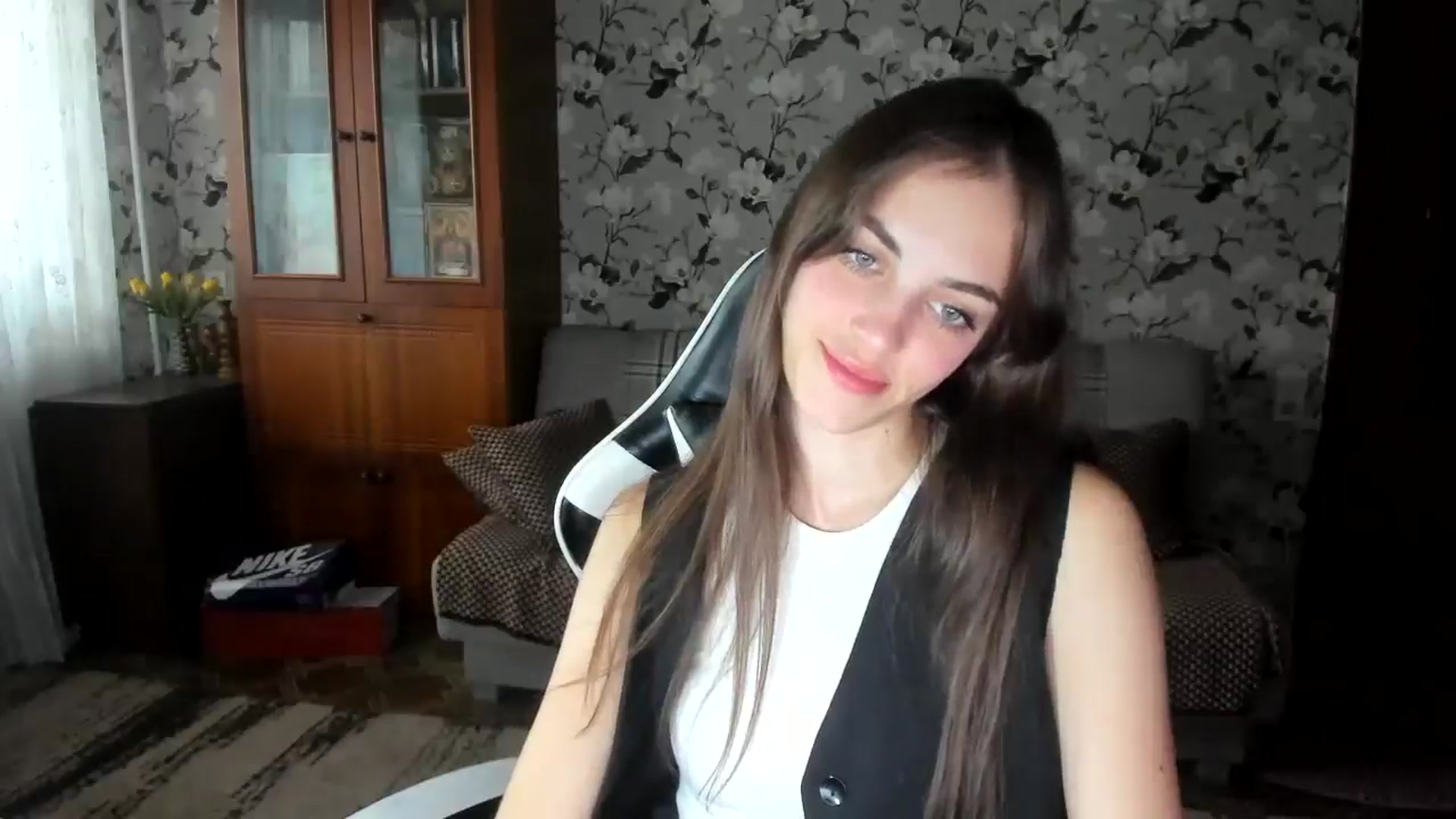 Gallery image thumbnail from Dashamoxy's myfreecams stream on, 09/15/2025, 15:11 image 2 of 20