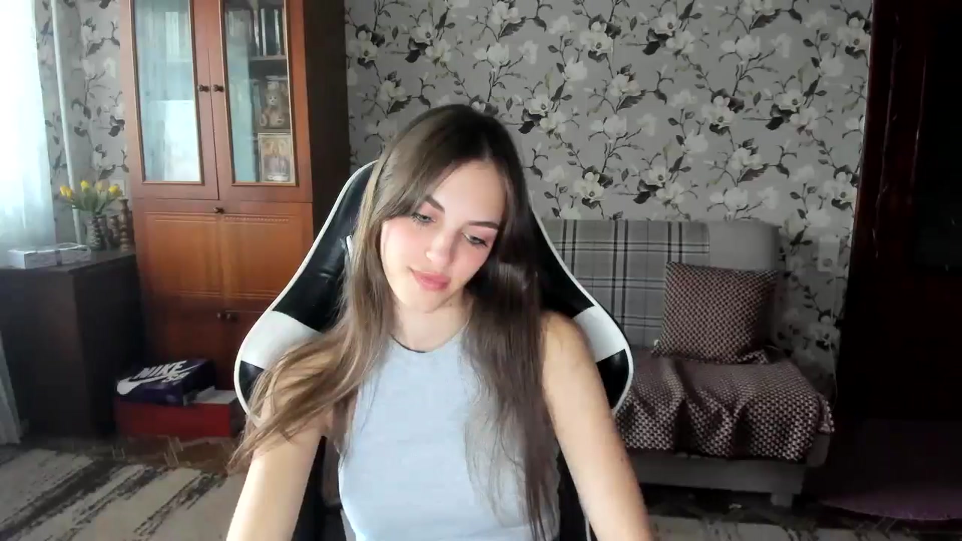 Gallery image thumbnail from Dashamoxy's myfreecams stream on, 09/17/2025, 11:14 image 17 of 20