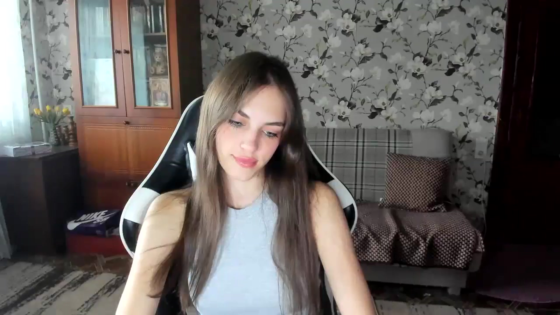 Gallery image thumbnail from Dashamoxy's myfreecams stream on, 09/17/2025, 12:13 image 6 of 20
