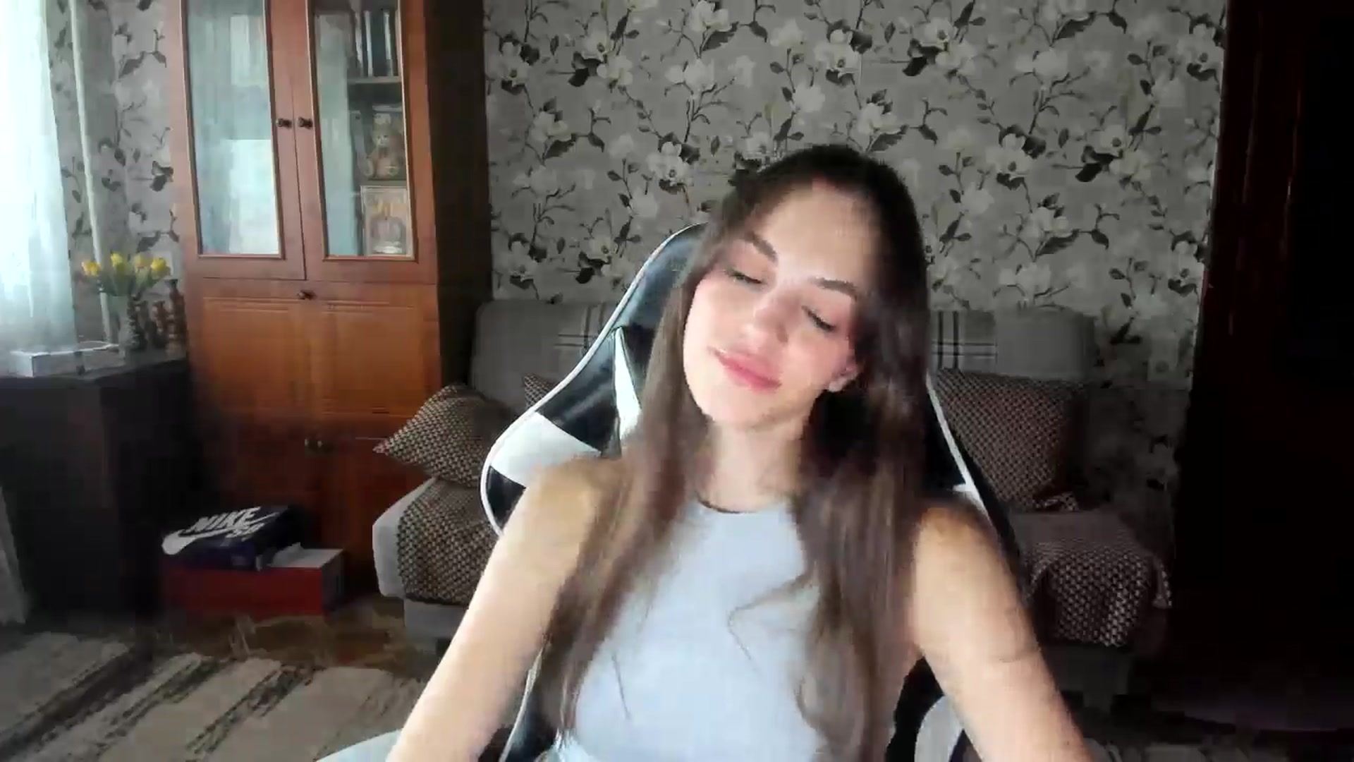 Gallery image thumbnail from Dashamoxy's myfreecams stream on, 09/17/2025, 13:13 image 8 of 20