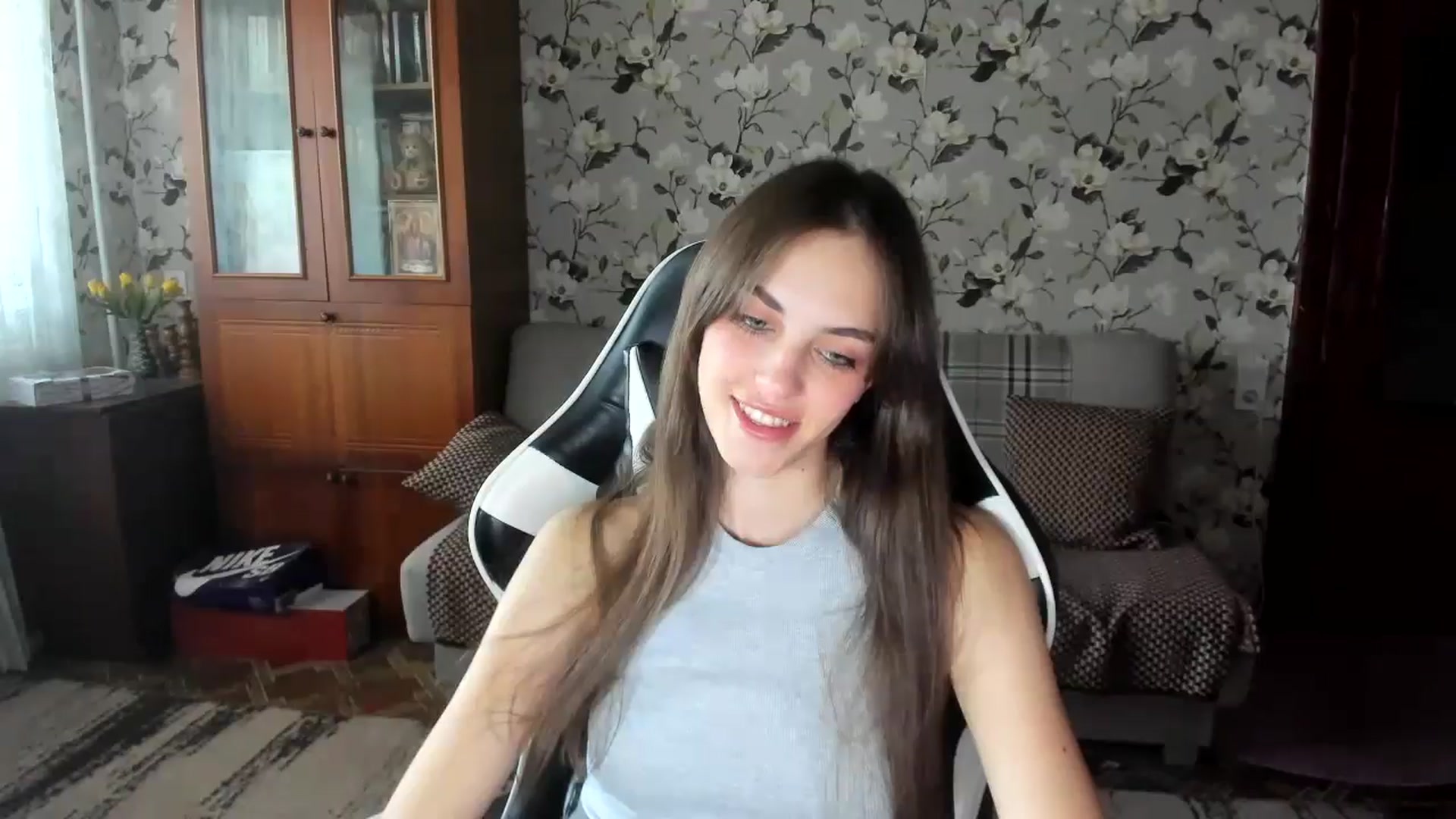 Gallery image thumbnail from Dashamoxy's myfreecams stream on, 09/17/2025, 13:13 image 4 of 20