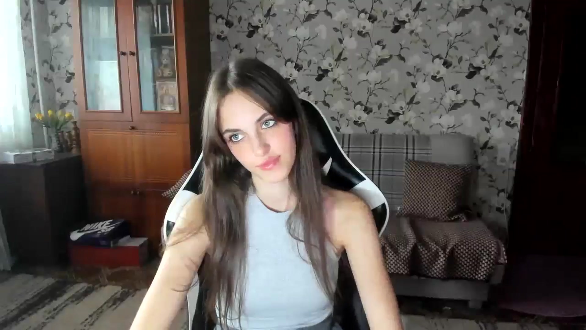 Gallery image thumbnail from Dashamoxy's myfreecams stream on, 09/17/2025, 13:58 image 14 of 20