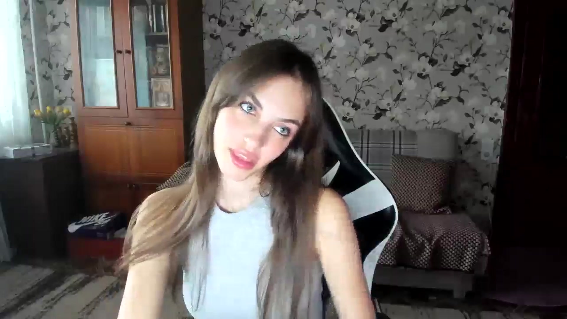 Gallery image thumbnail from Dashamoxy's myfreecams stream on, 09/17/2025, 13:58 image 18 of 20