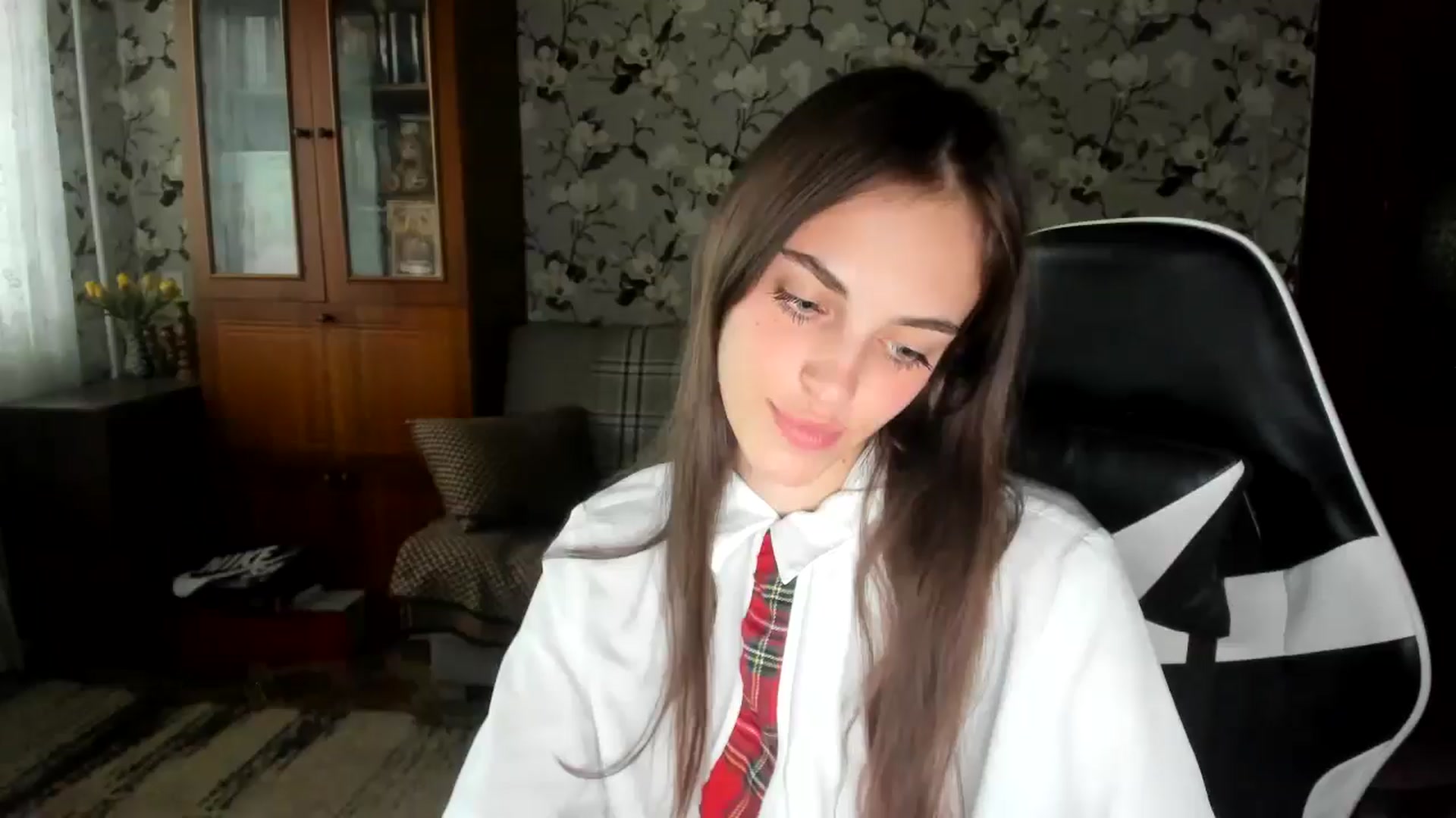 Gallery image thumbnail from Dashamoxy's myfreecams stream on, 09/18/2025, 12:17 image 15 of 20