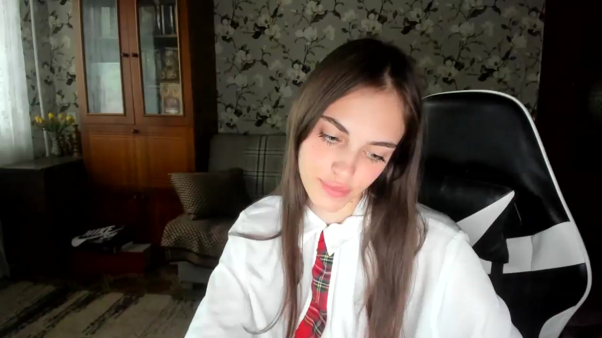 Gallery image thumbnail from Dashamoxy's myfreecams stream on, 09/18/2025, 12:17 image 16 of 20