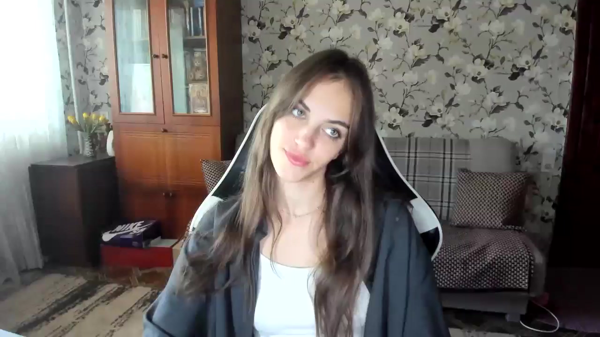 Gallery image thumbnail from Dashamoxy's myfreecams stream on, 09/19/2025, 13:02 image 5 of 20