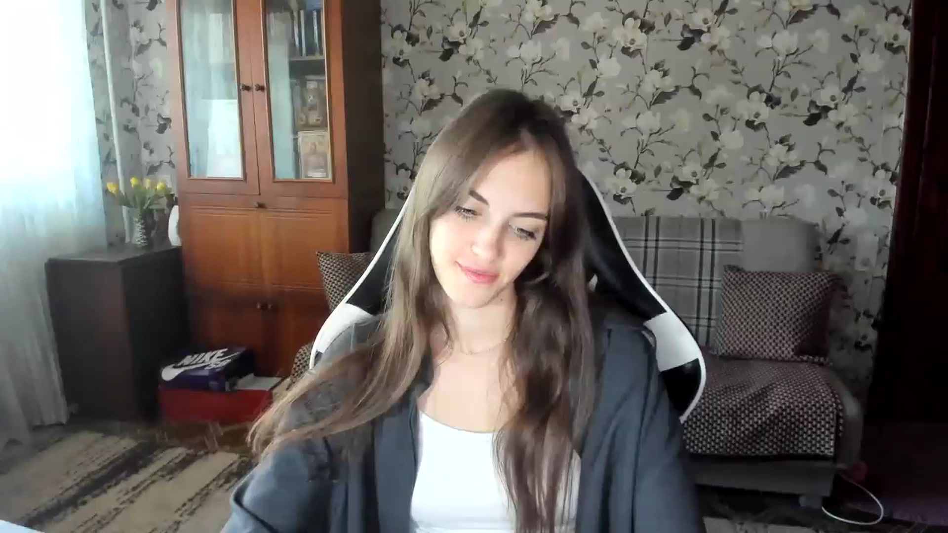 Gallery image thumbnail from Dashamoxy's myfreecams stream on, 09/19/2025, 13:02 image 12 of 20